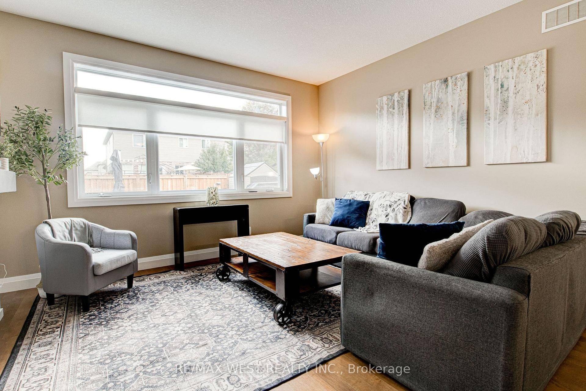 North Dumfries, ON N0B 1E0,68 Challenger AVE