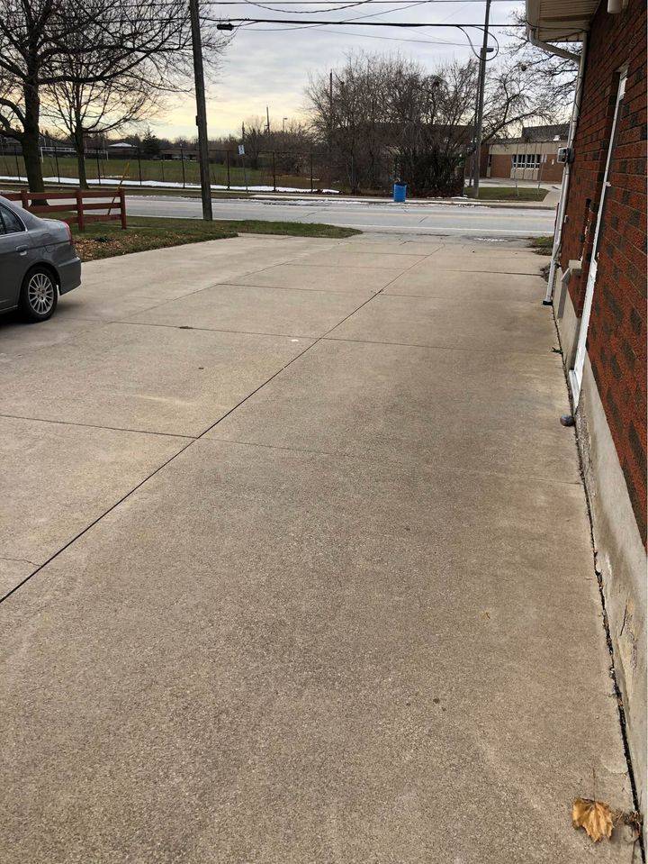 St. Catharines, ON L2N 4H9,564 LAKE ST