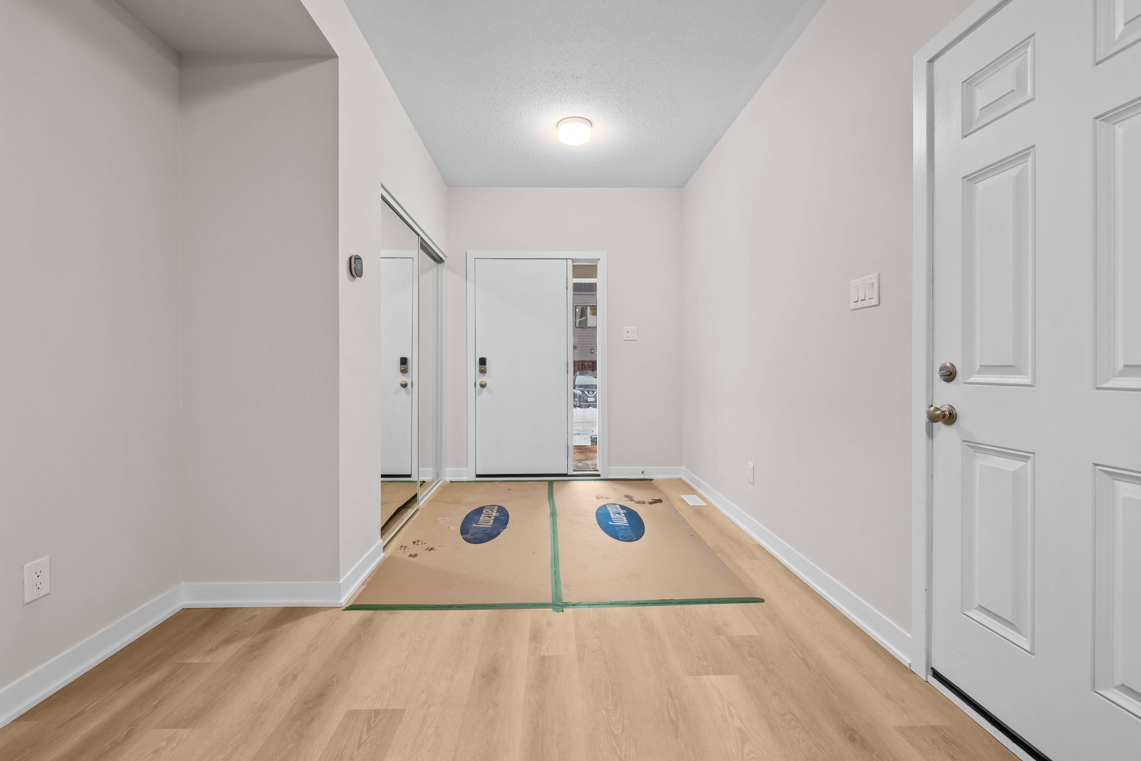 Kanata, ON K2W 0N9,812 DEMULCENT LN