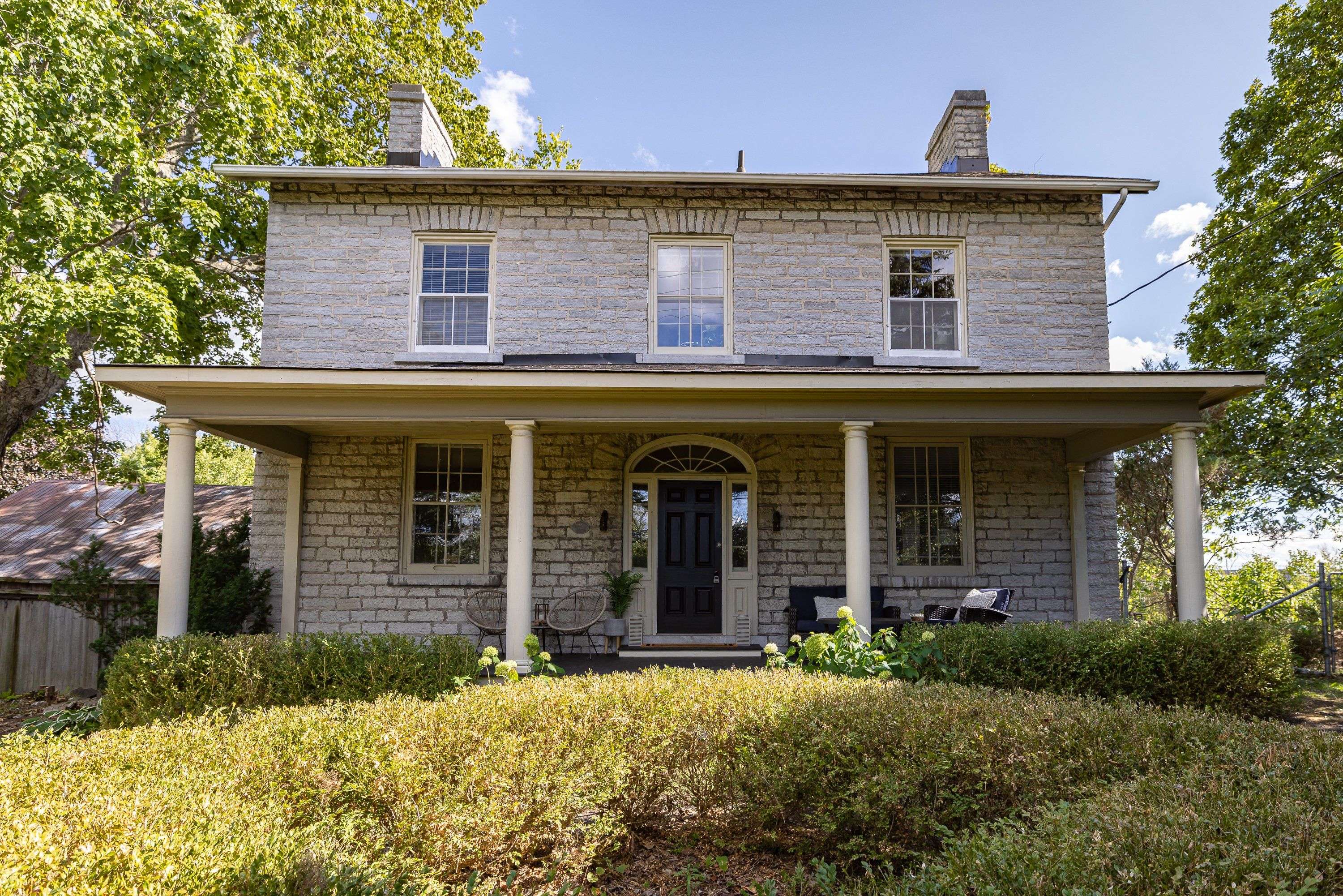 Kingston, ON K7L 4V1,1049 Highway 2 N/A E