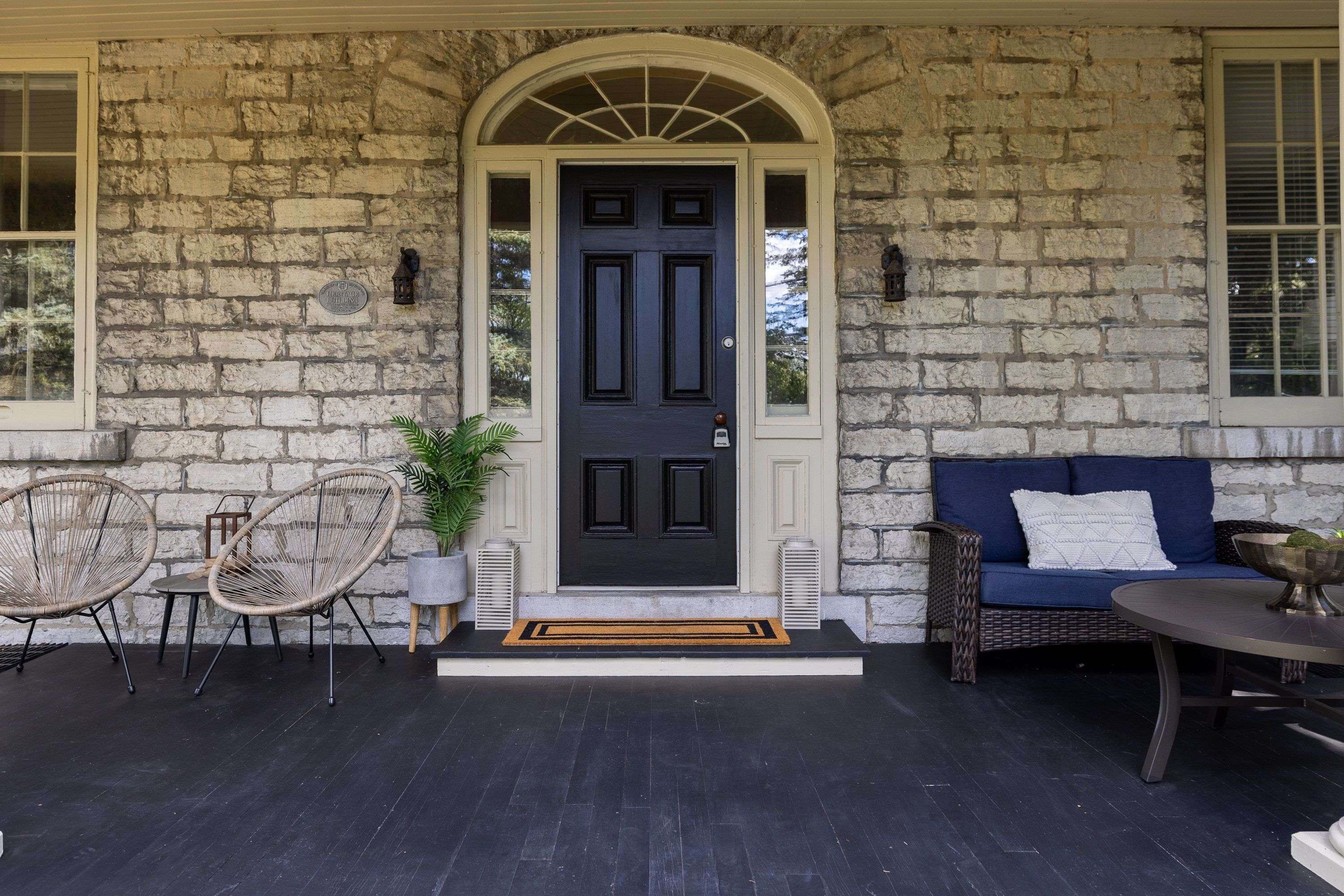 Kingston, ON K7L 4V1,1049 Highway 2 N/A E