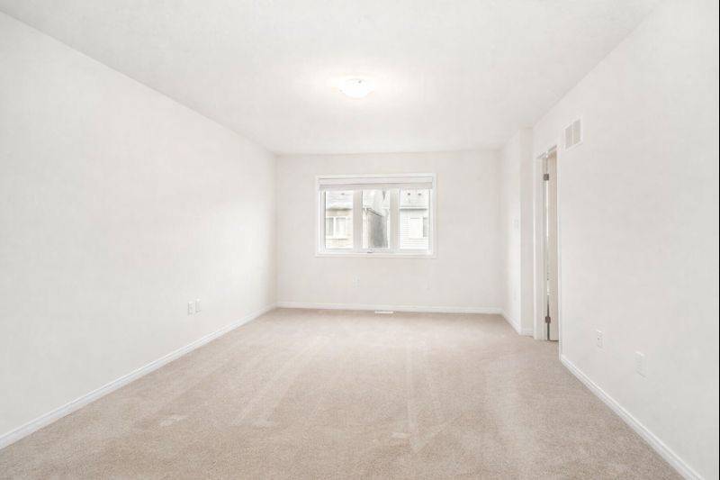 Niagara Falls, ON L2H 3S2,7760 Redbud LN