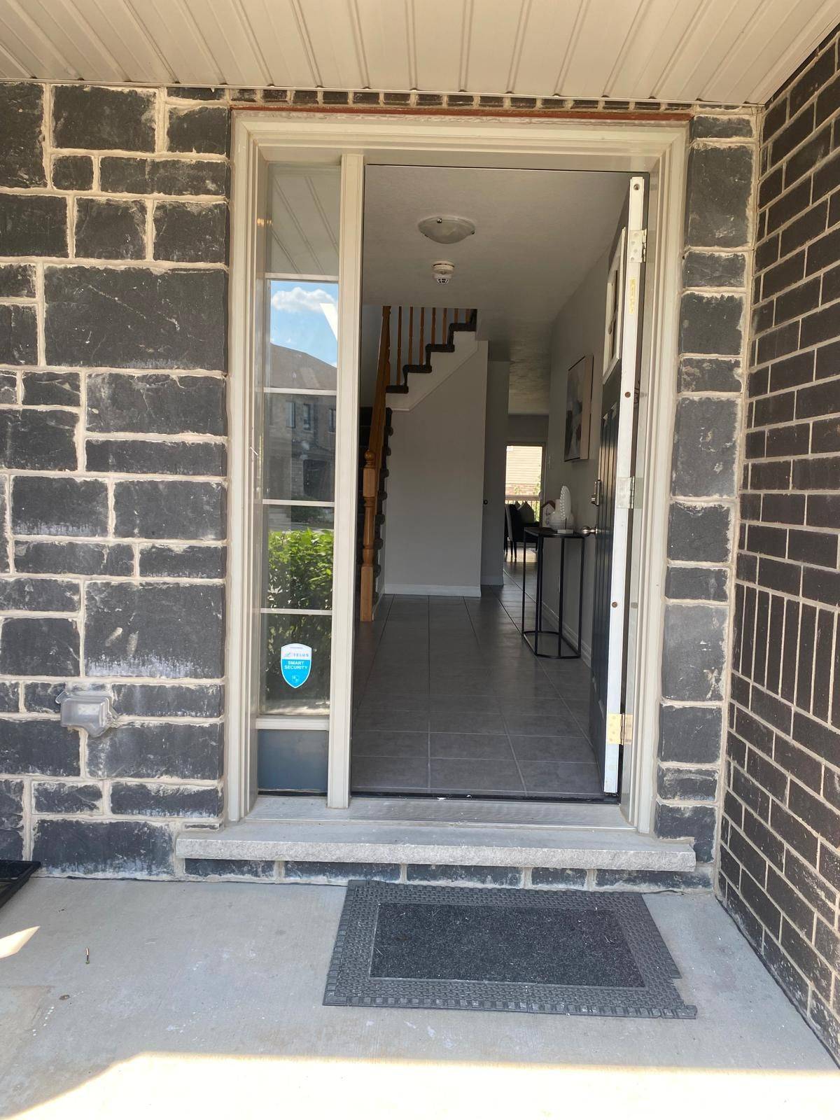 Cambridge, ON N1S 0B6,135 Hardcastle DR #46