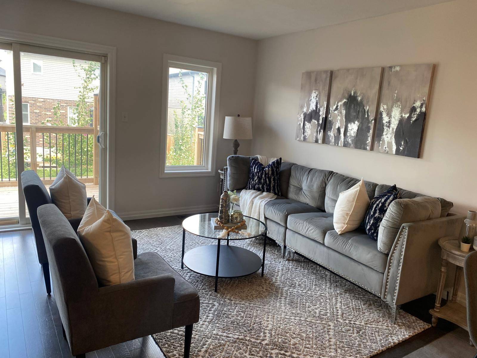 Cambridge, ON N1S 0B6,135 Hardcastle DR #46