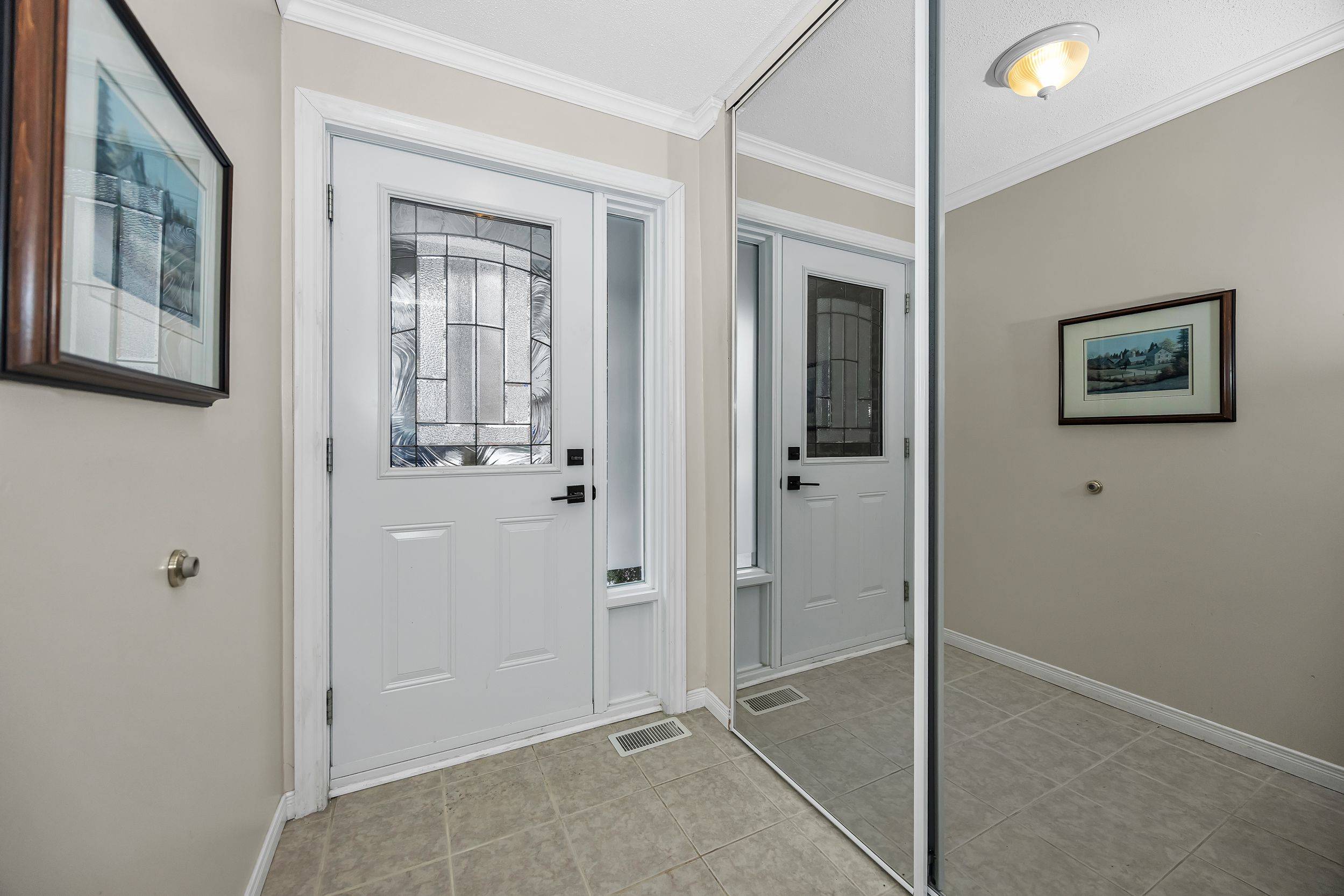 Kanata, ON K2L 3T2,4 Almond LN