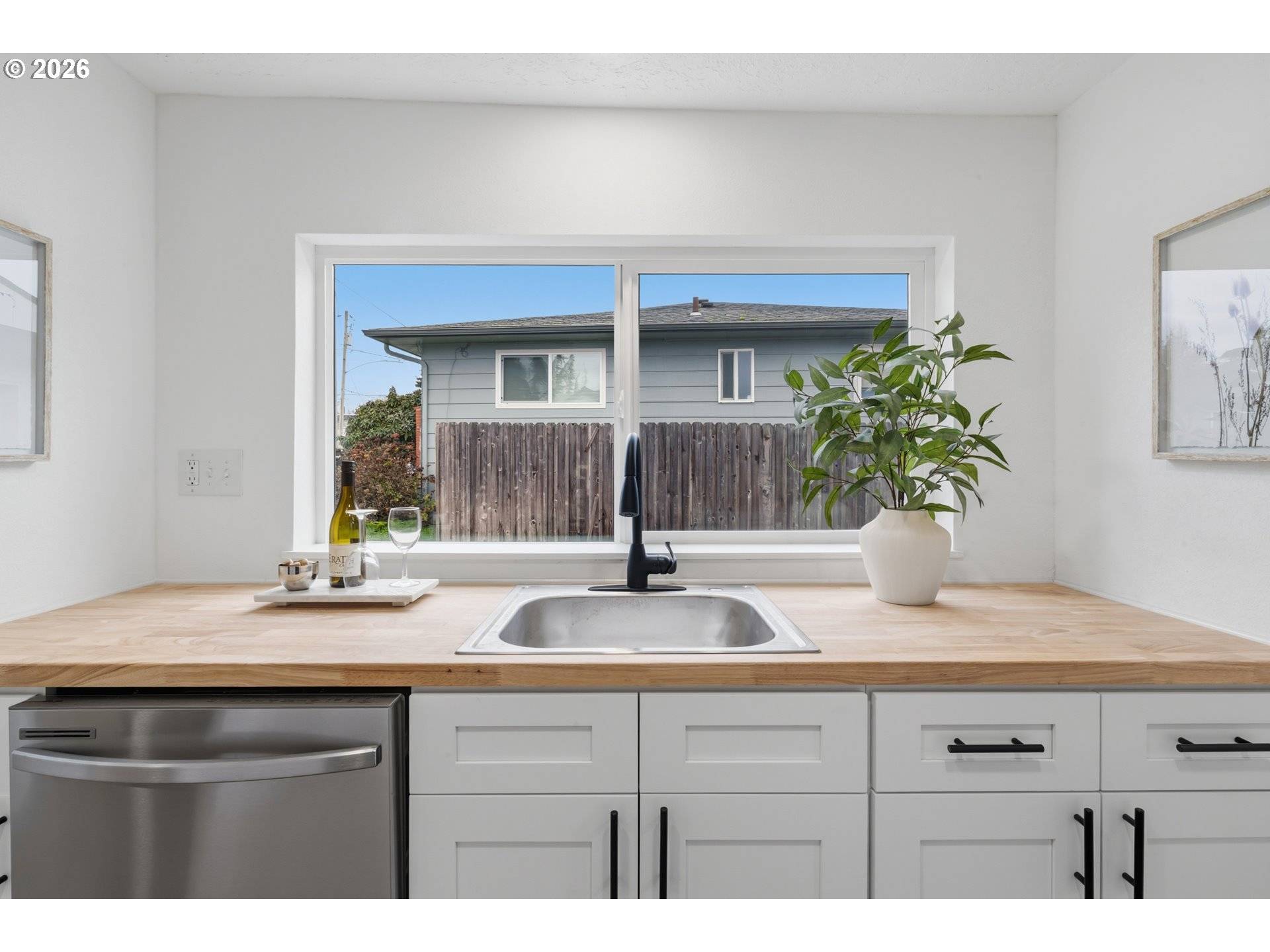 Albany, OR 97321,1730 12TH AVE