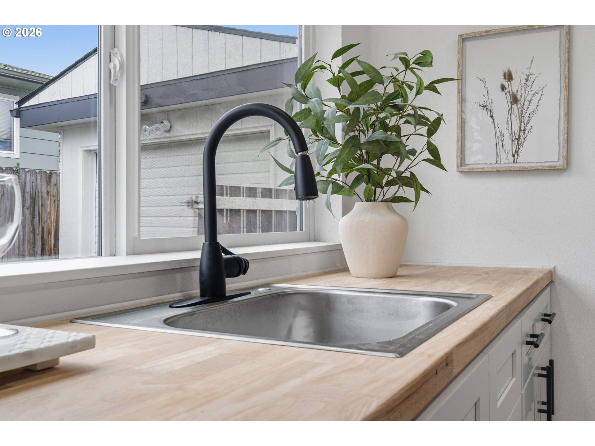 Albany, OR 97321,1730 12TH AVE