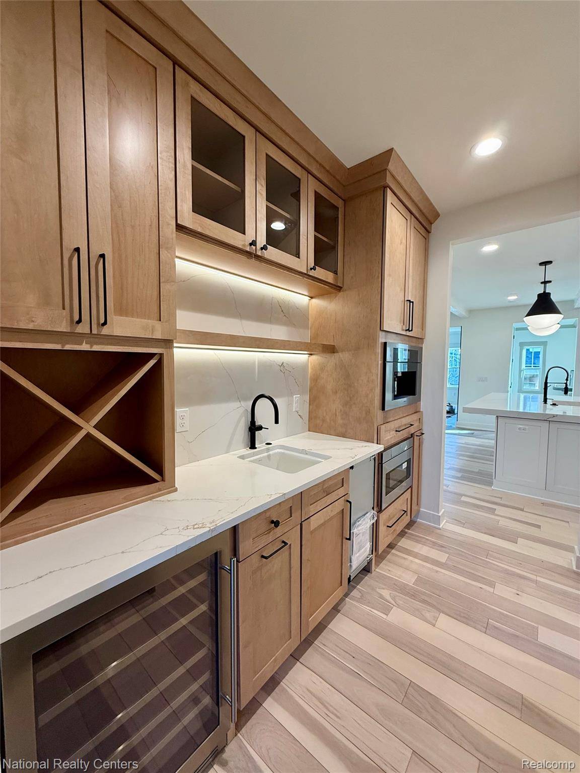 Plymouth, MI 48170,42501 Clemons DR