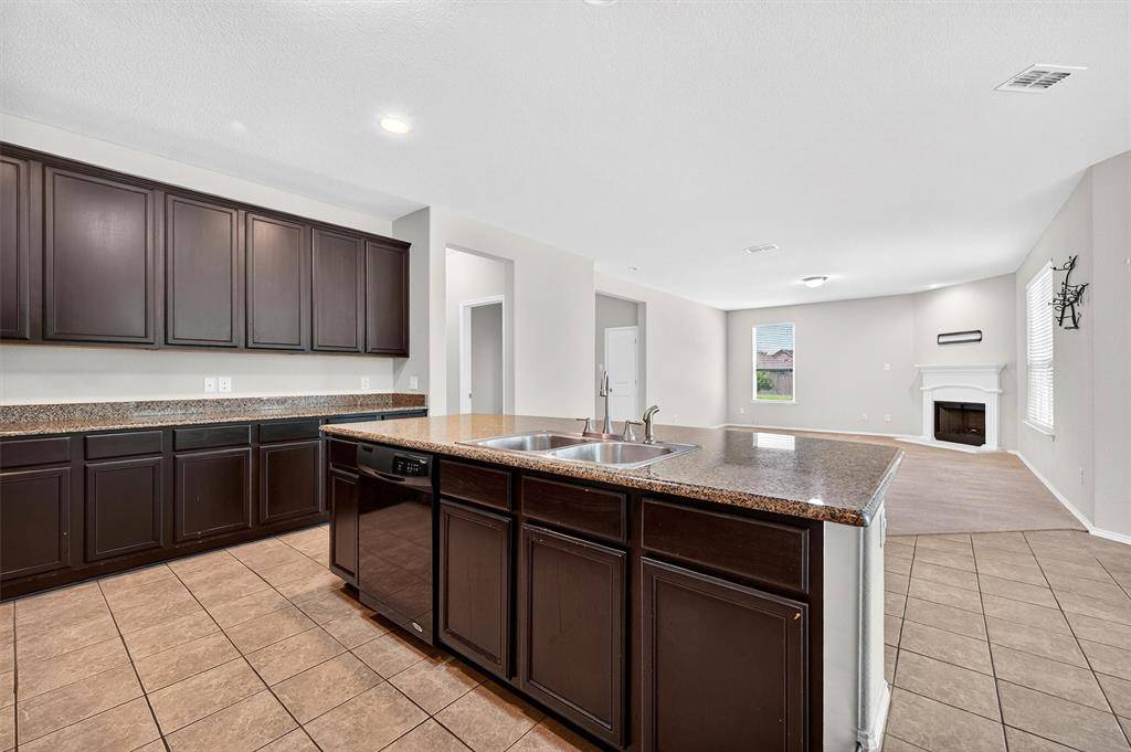 Sherman, TX 75092,4515 Hummingbird Drive