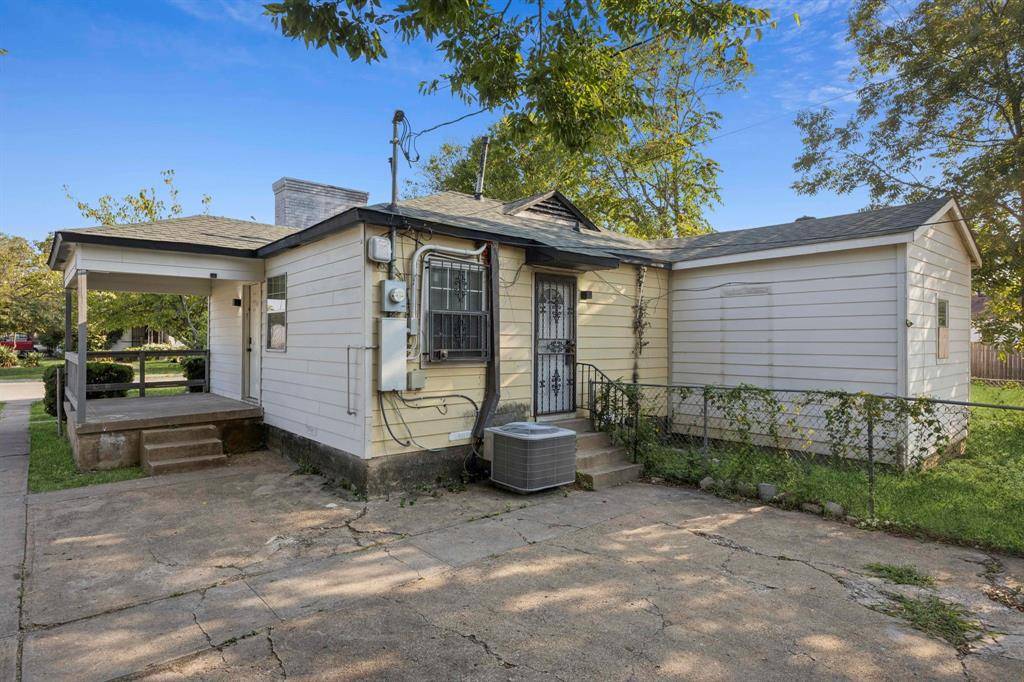 Dallas, TX 75211,3228 Emmett Street