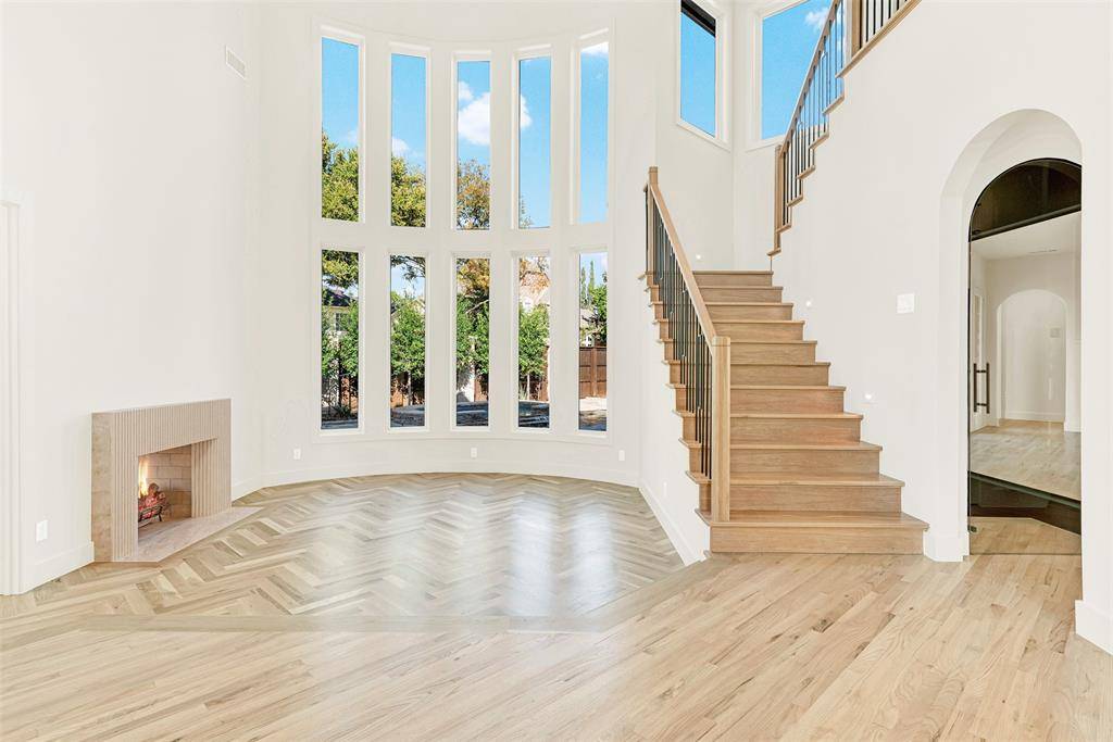 Plano, TX 75093,5948 KING WILLIAM Drive