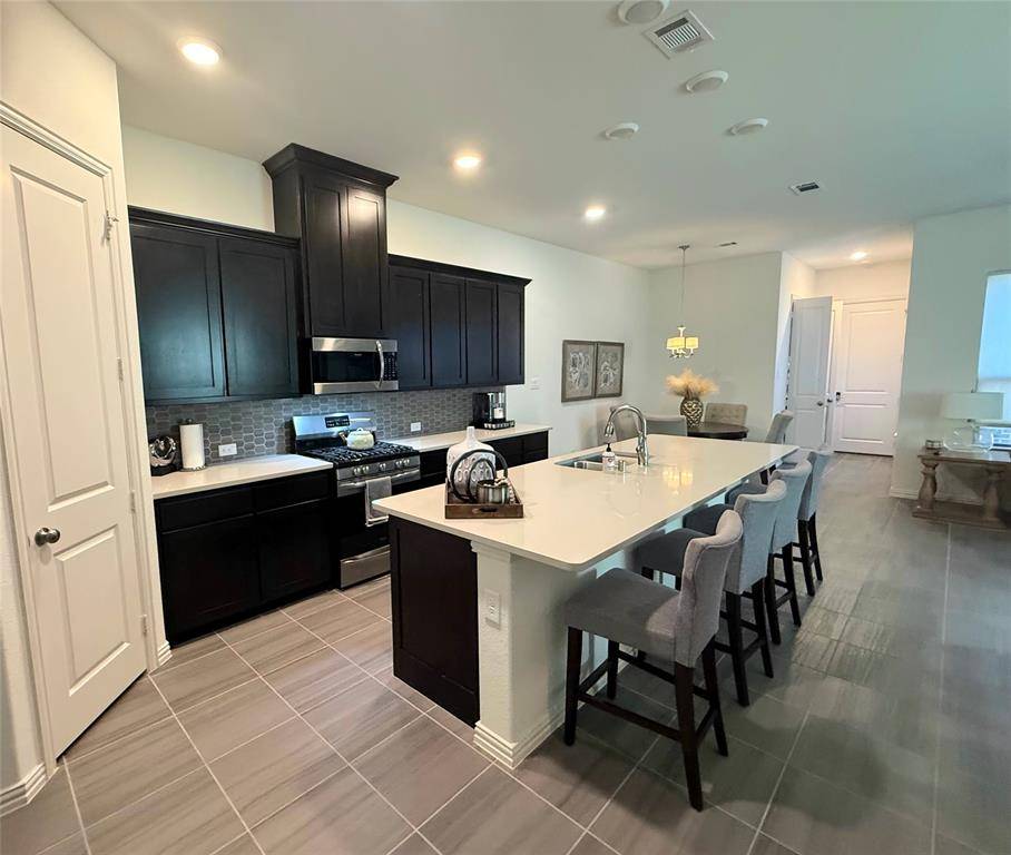 Arlington, TX 76005,1207 Birds Fort Trail