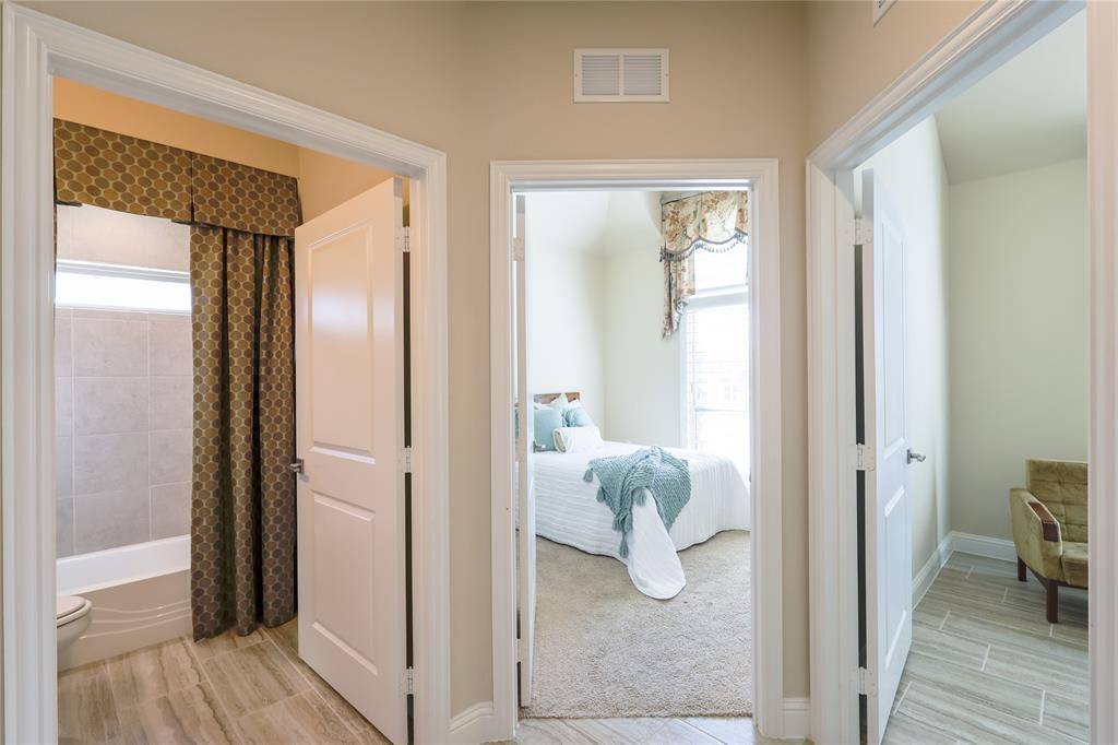 Arlington, TX 76005,878 Hatton Sumner Pl