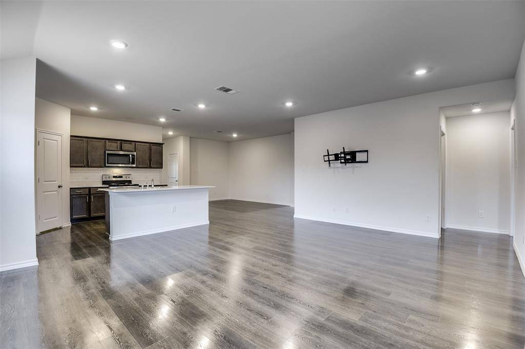 Dallas, TX 75253,15127 Benjamin Drive