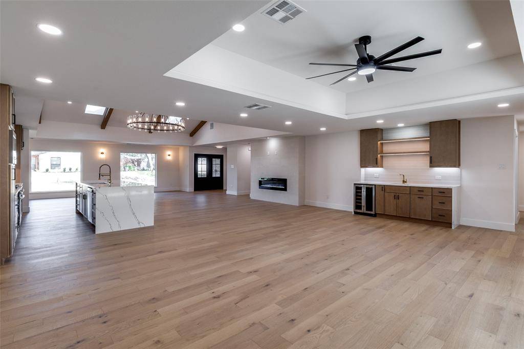 Dallas, TX 75244,4004 Cedar Bayou Drive