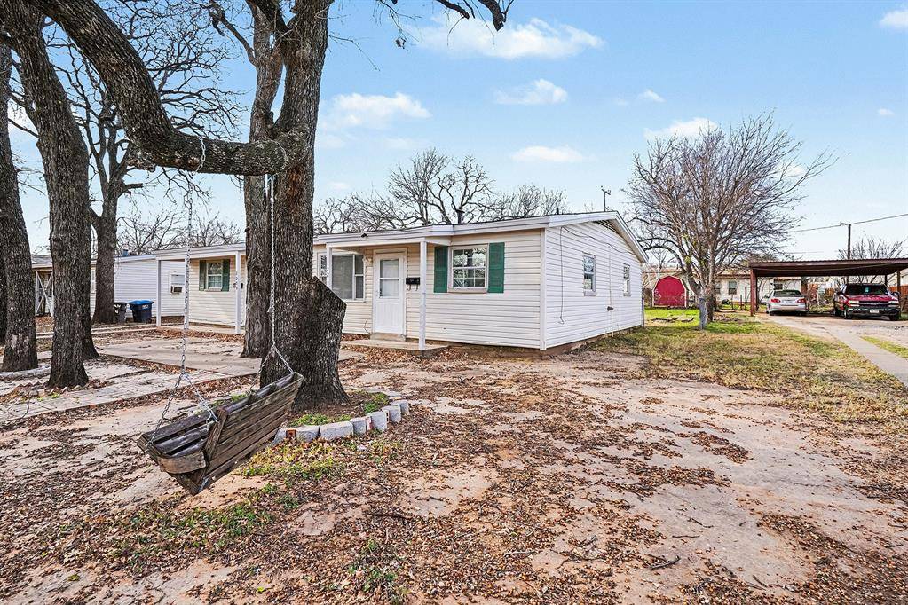 Fort Worth, TX 76111,2211 Barbell Lane