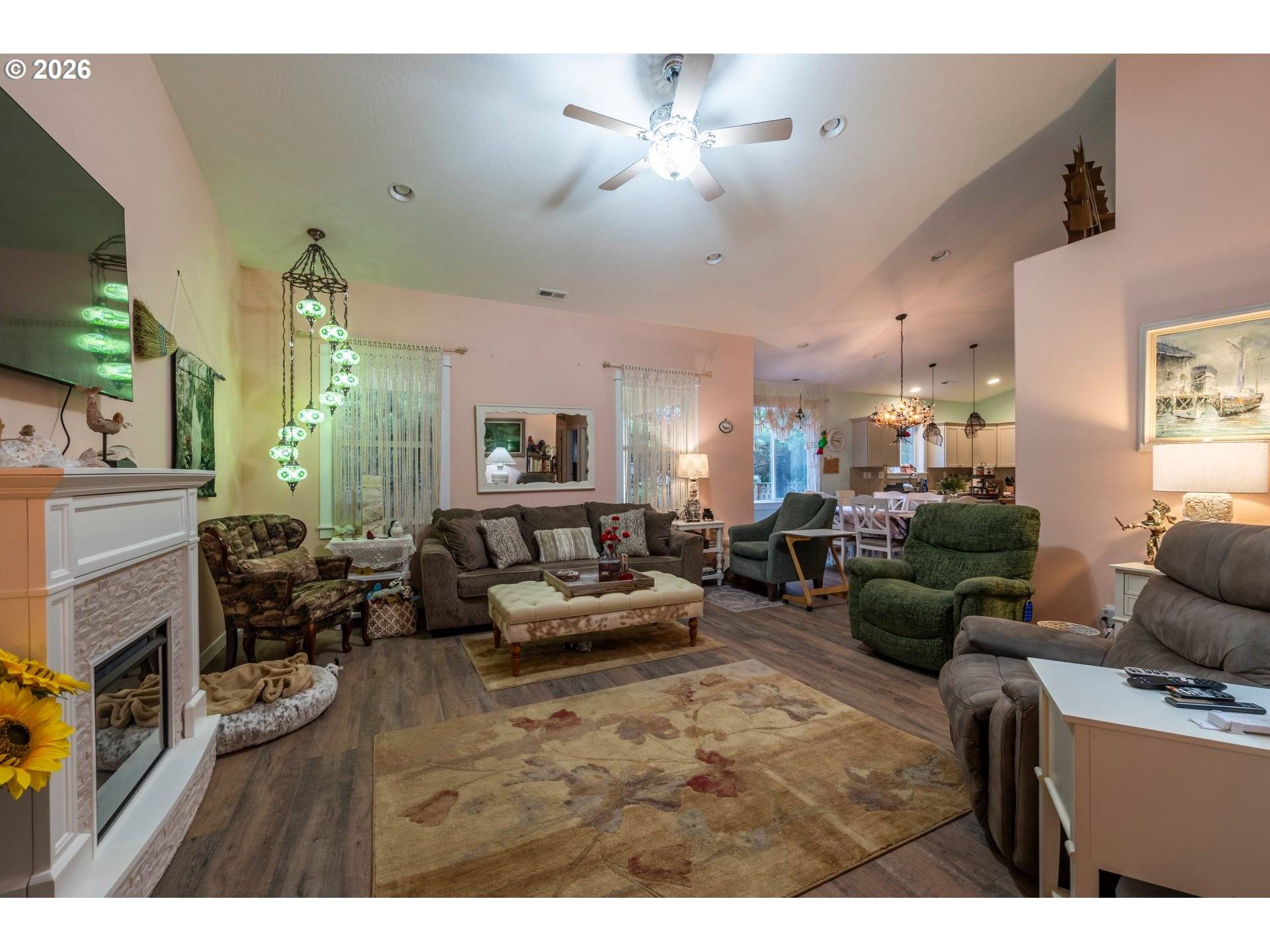 Bandon, OR 97411,2953 SPINNAKER DR