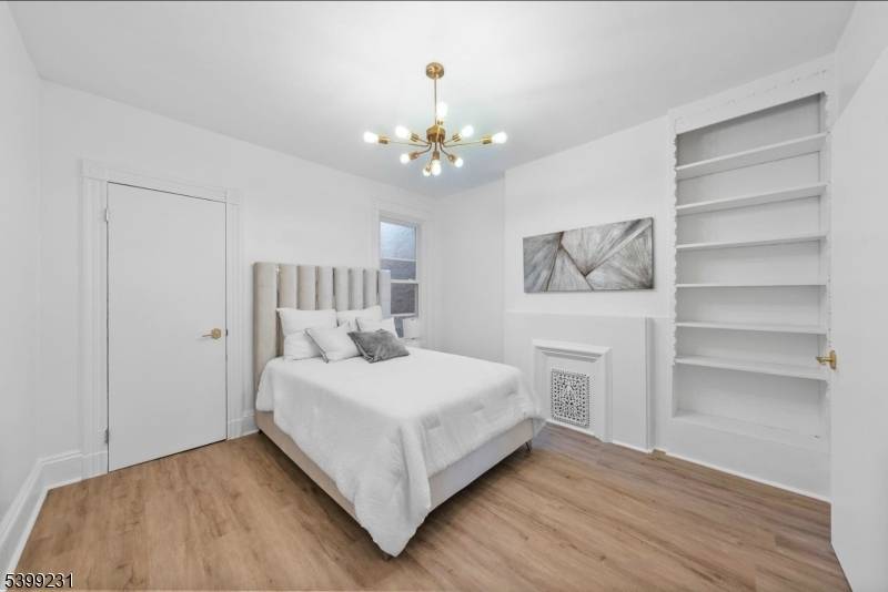 Jersey City, NJ 07304,64 Oak St