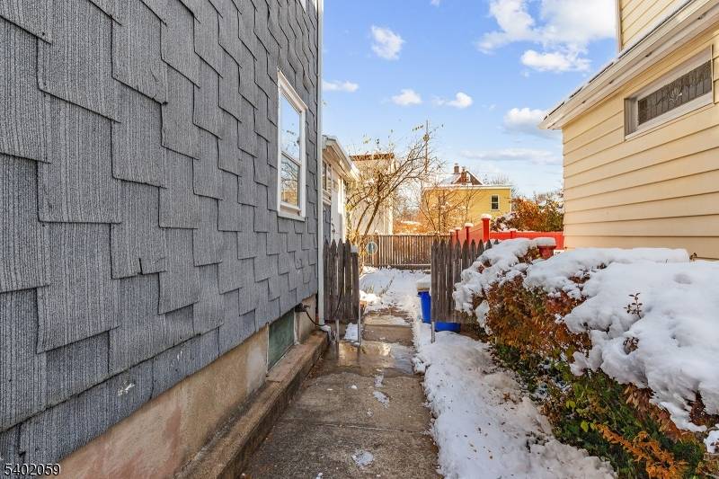 Bloomfield Twp., NJ 07003,33 Oak St