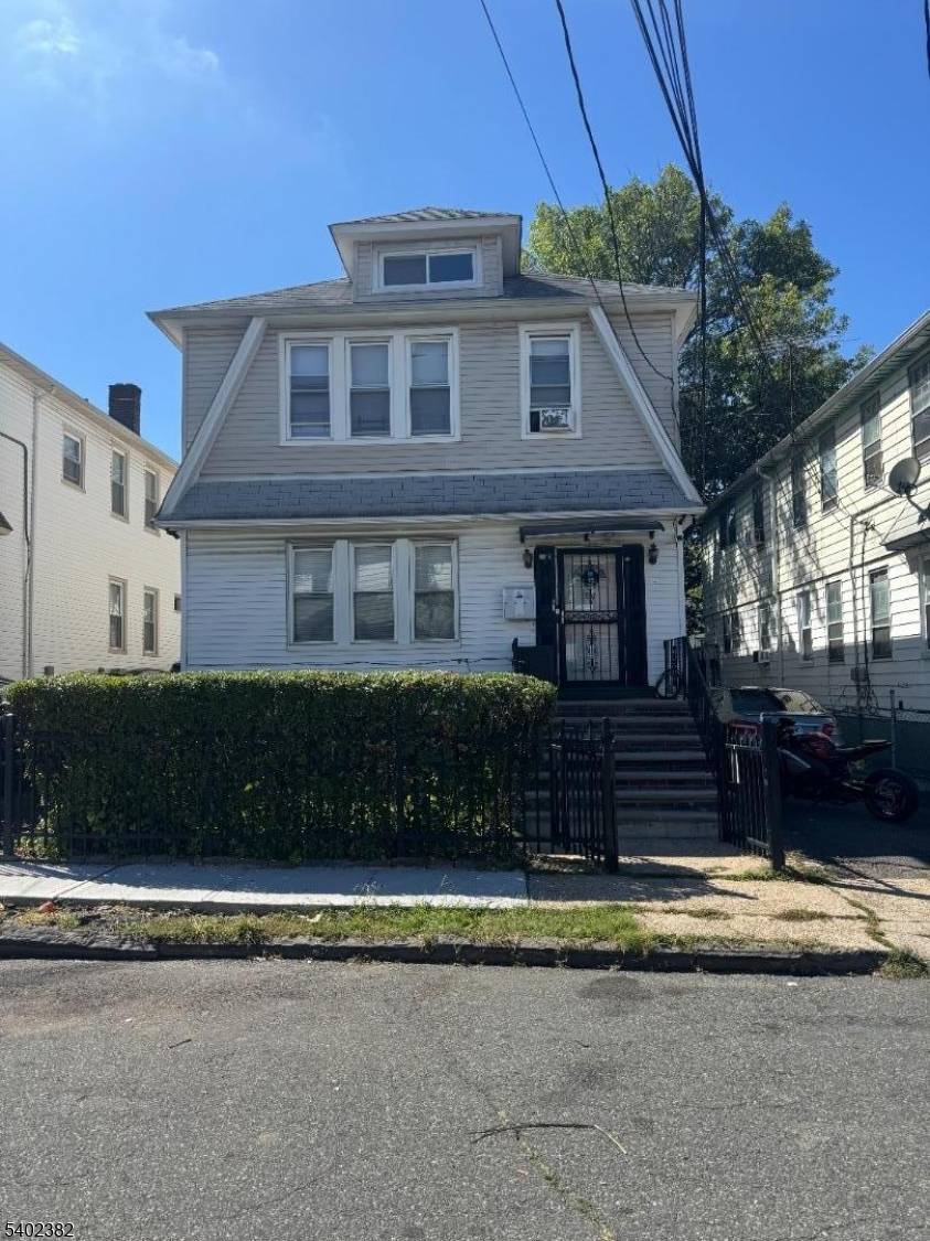 Irvington Twp., NJ 07111,15 Walter Pl