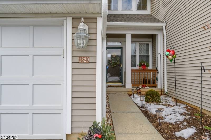 Lopatcong Twp., NJ 08886,1329 Eagles Nest Ct