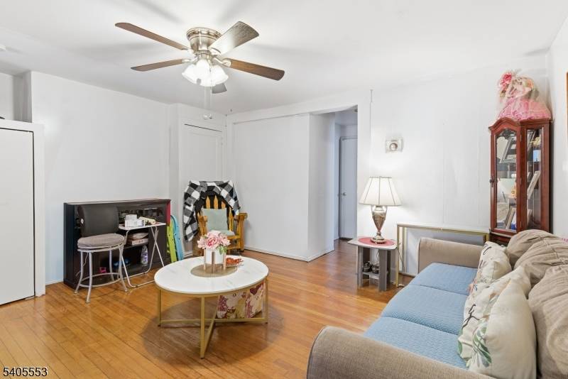 Paterson City, NJ 07501,197-199 16Th Ave