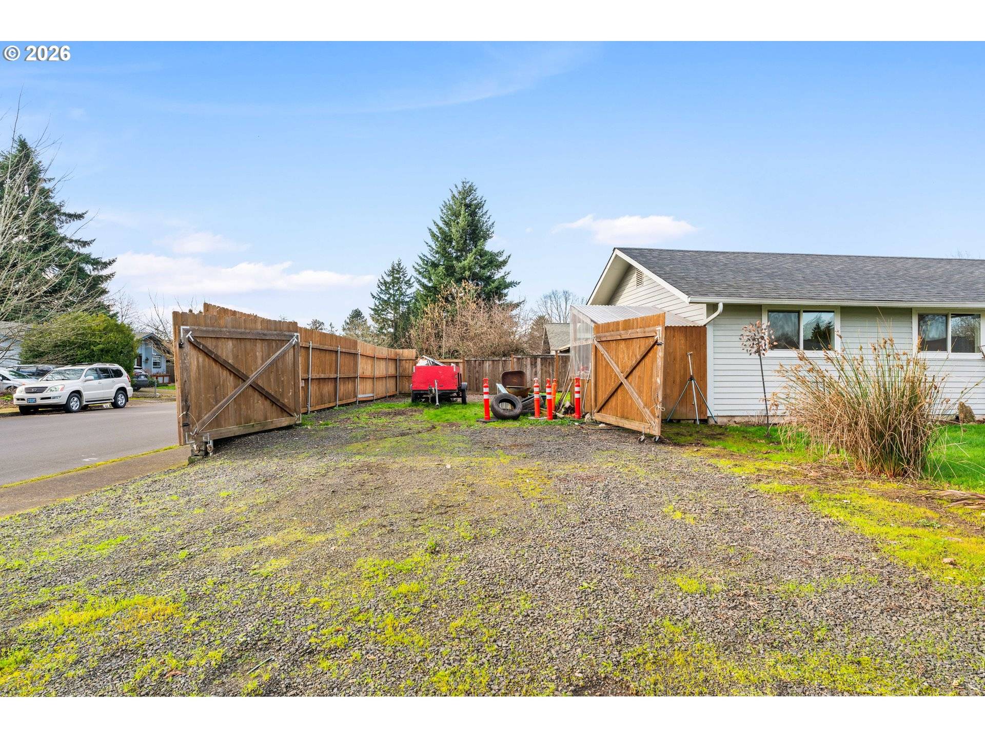 Eugene, OR 97404,191 LYNNBROOK DR