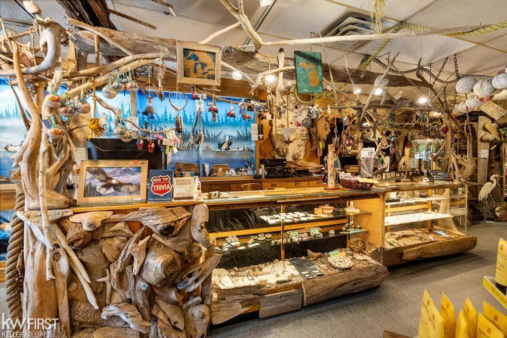 Mackinaw City, MI 49701,311 E Central AVE