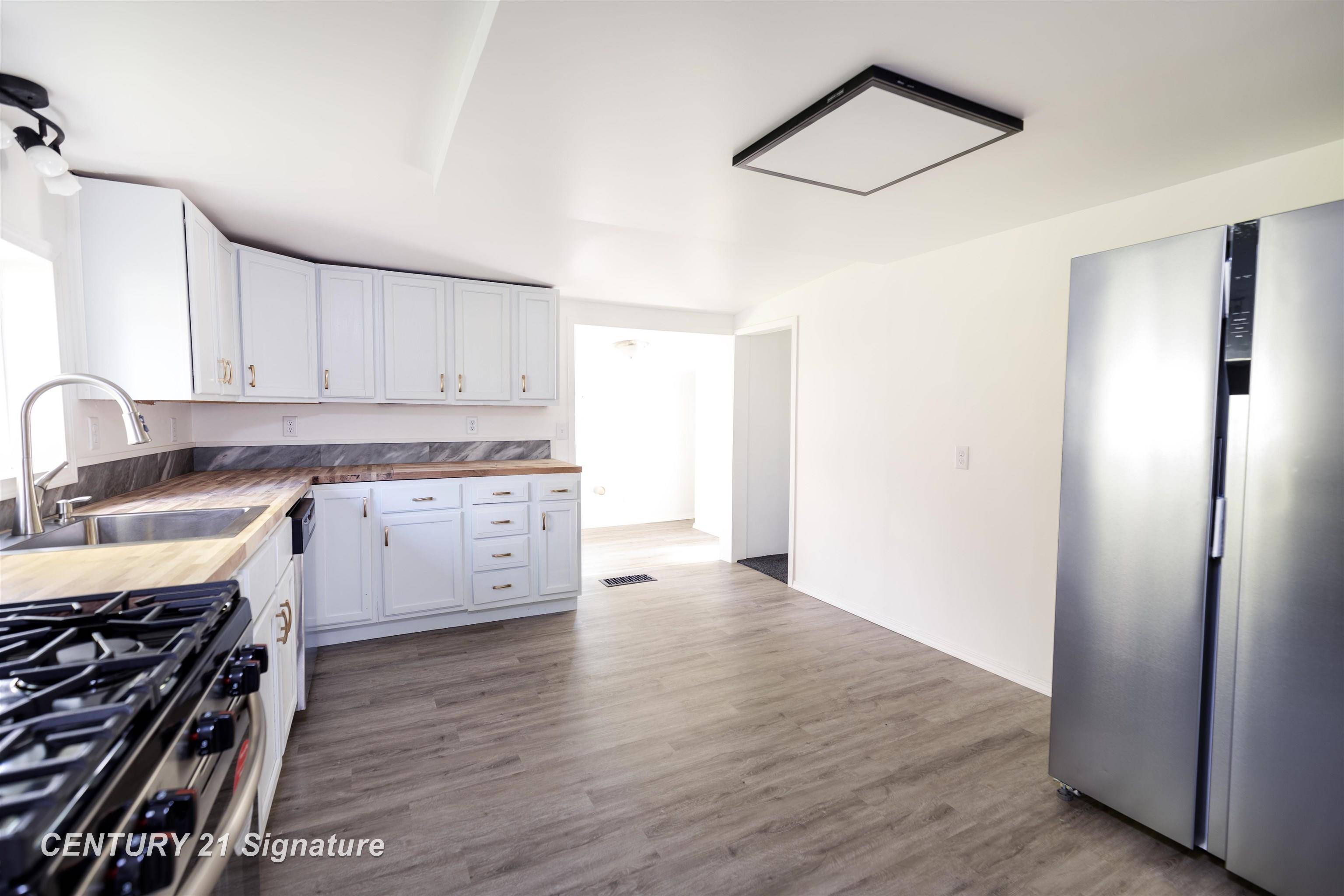 Pinconning, MI 48650,611 W 2nd ST