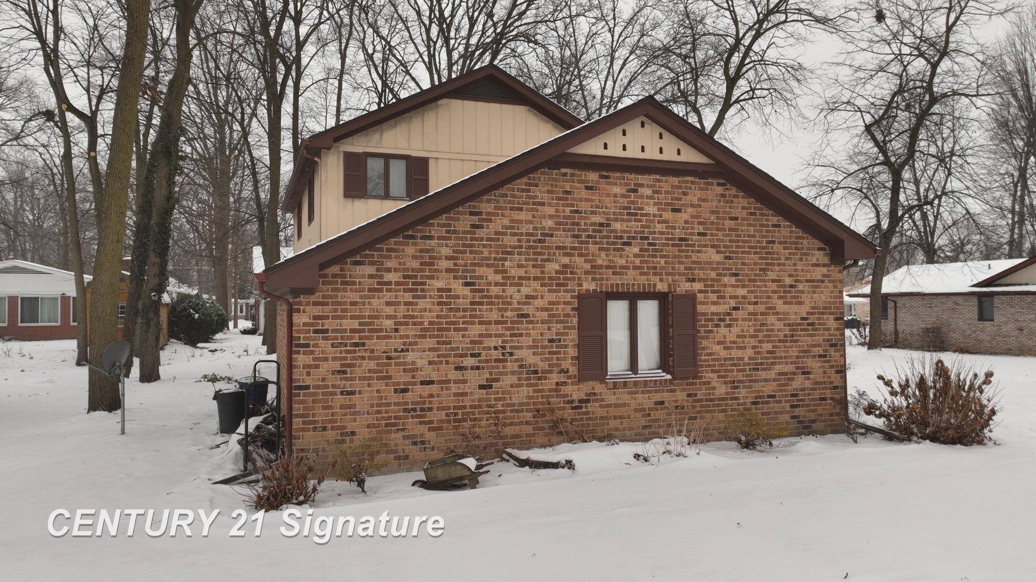 Saginaw, MI 48603,2765 Clairmount DR