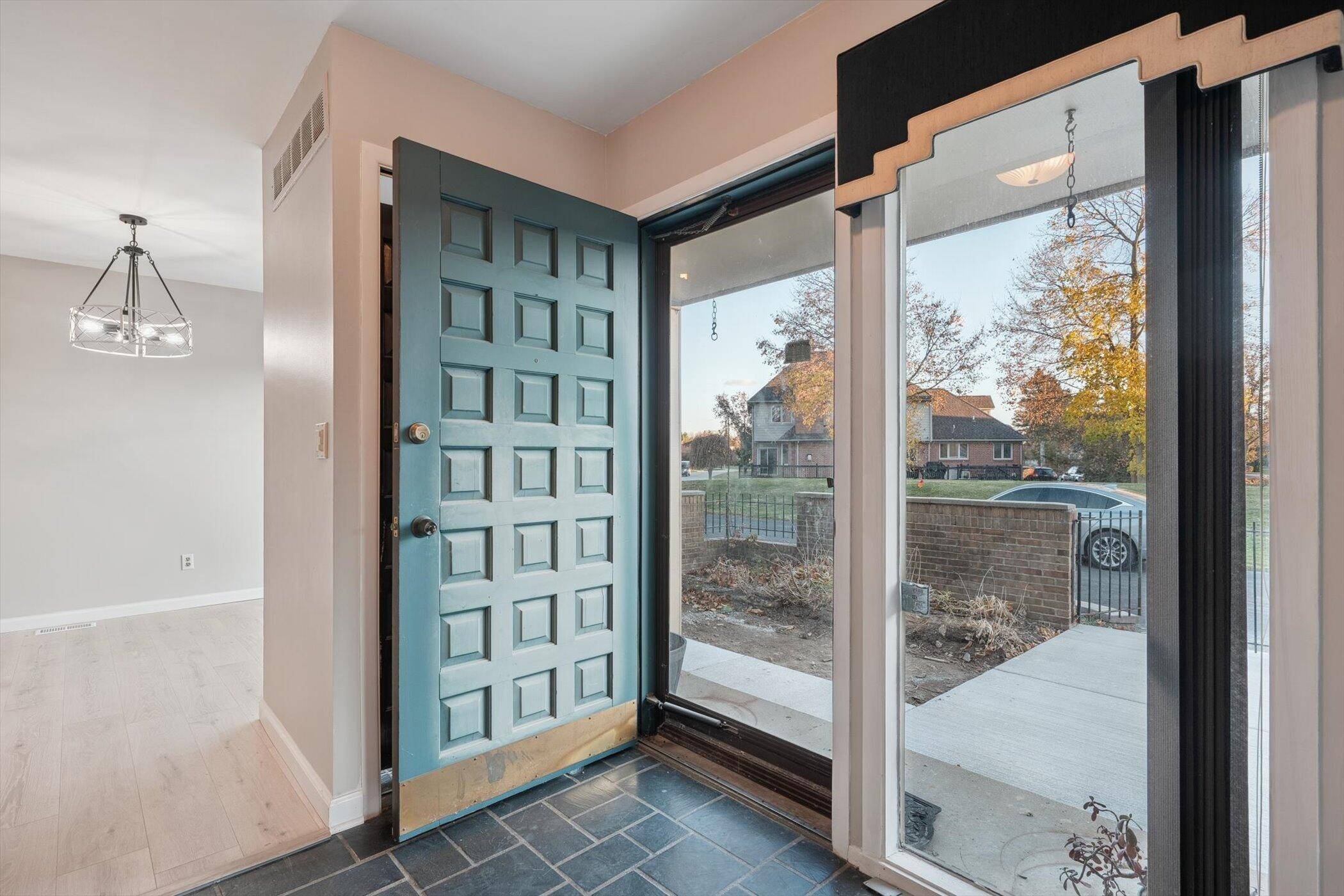 Bloomfield Hills, MI 48304,1525 S Hill BLVD