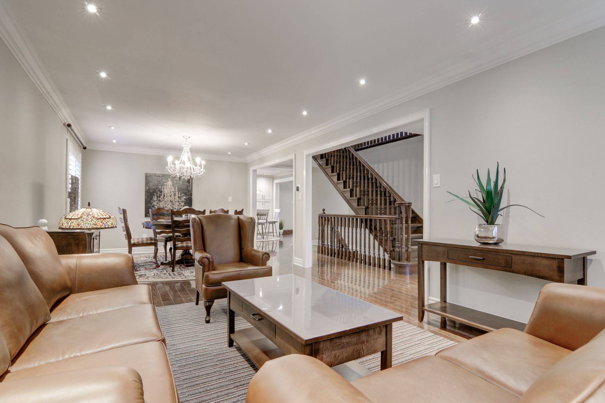 Toronto C13, ON M3B 3B4,19 Abbeywood TRL