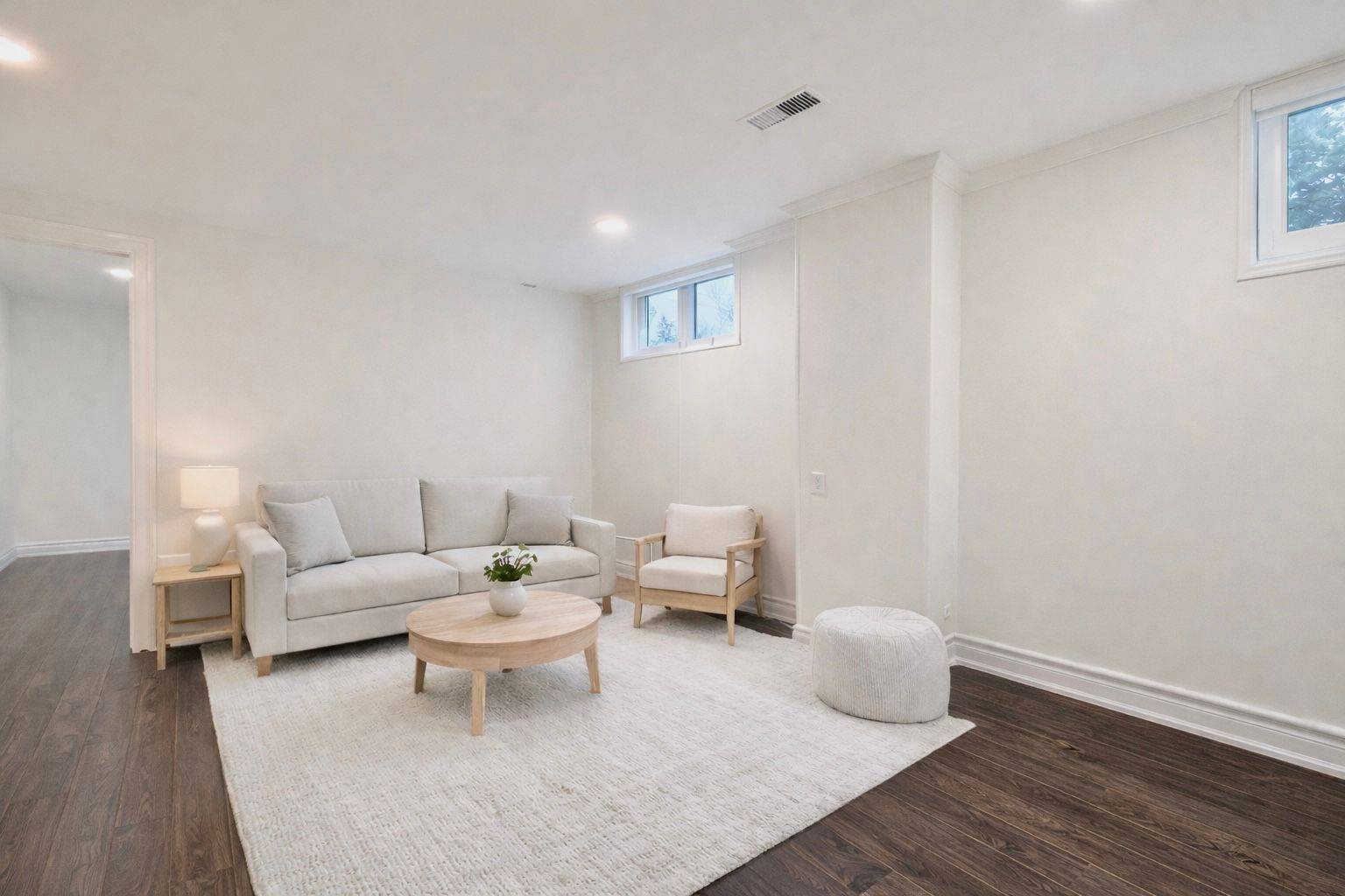 Toronto C14, ON M2M 2K4,190 Northwood DR #LOWER