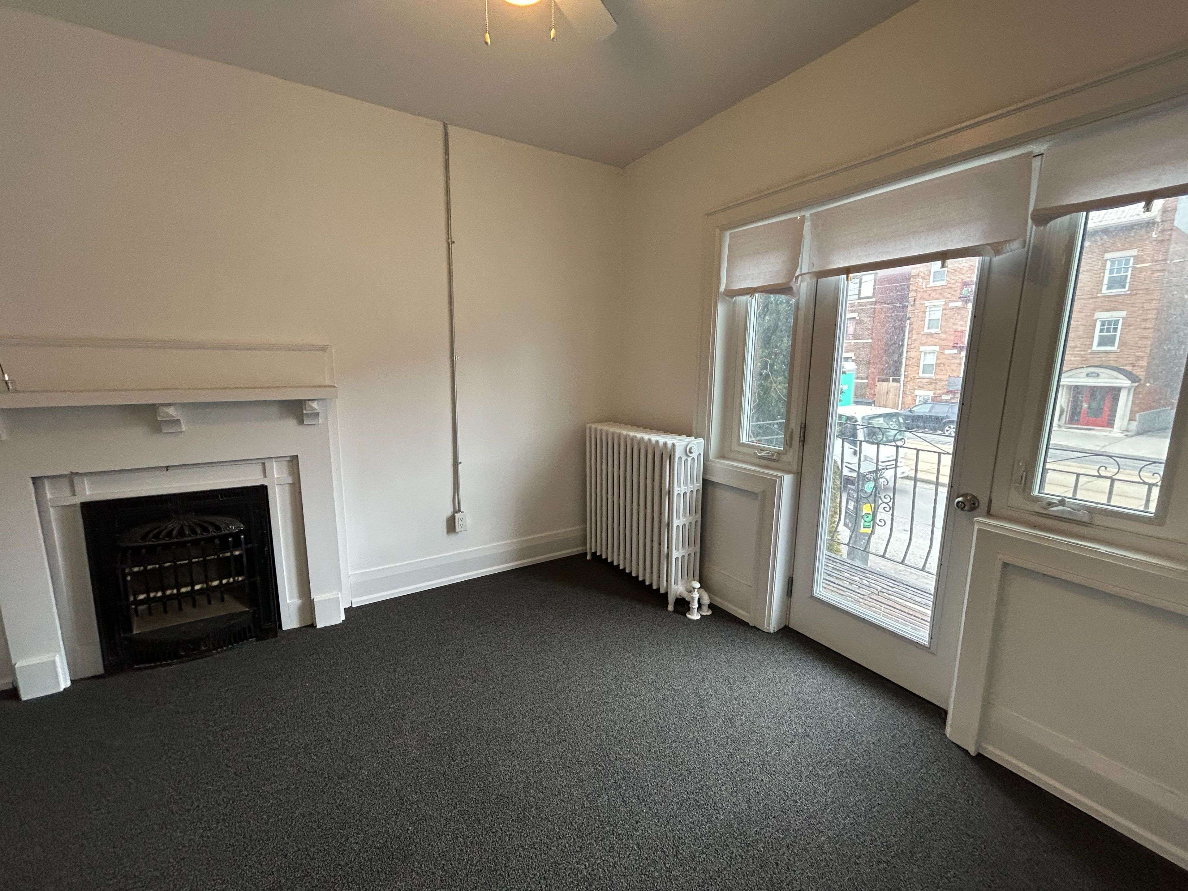 Toronto C03, ON M6C 1A6,596 St Clair AVE W #Floor 1