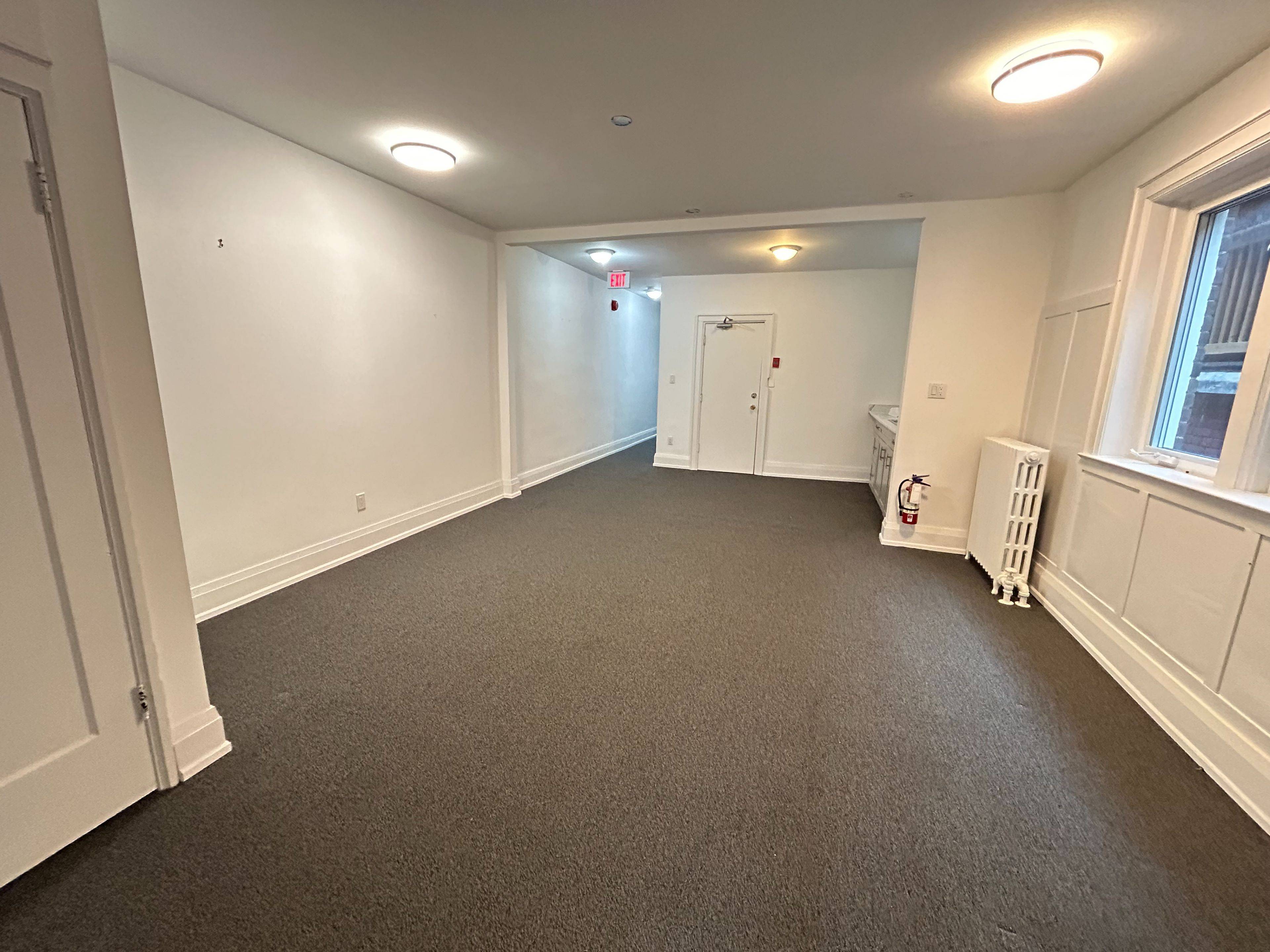 Toronto C03, ON M6C 1A6,596 St Clair AVE W #Floor 1