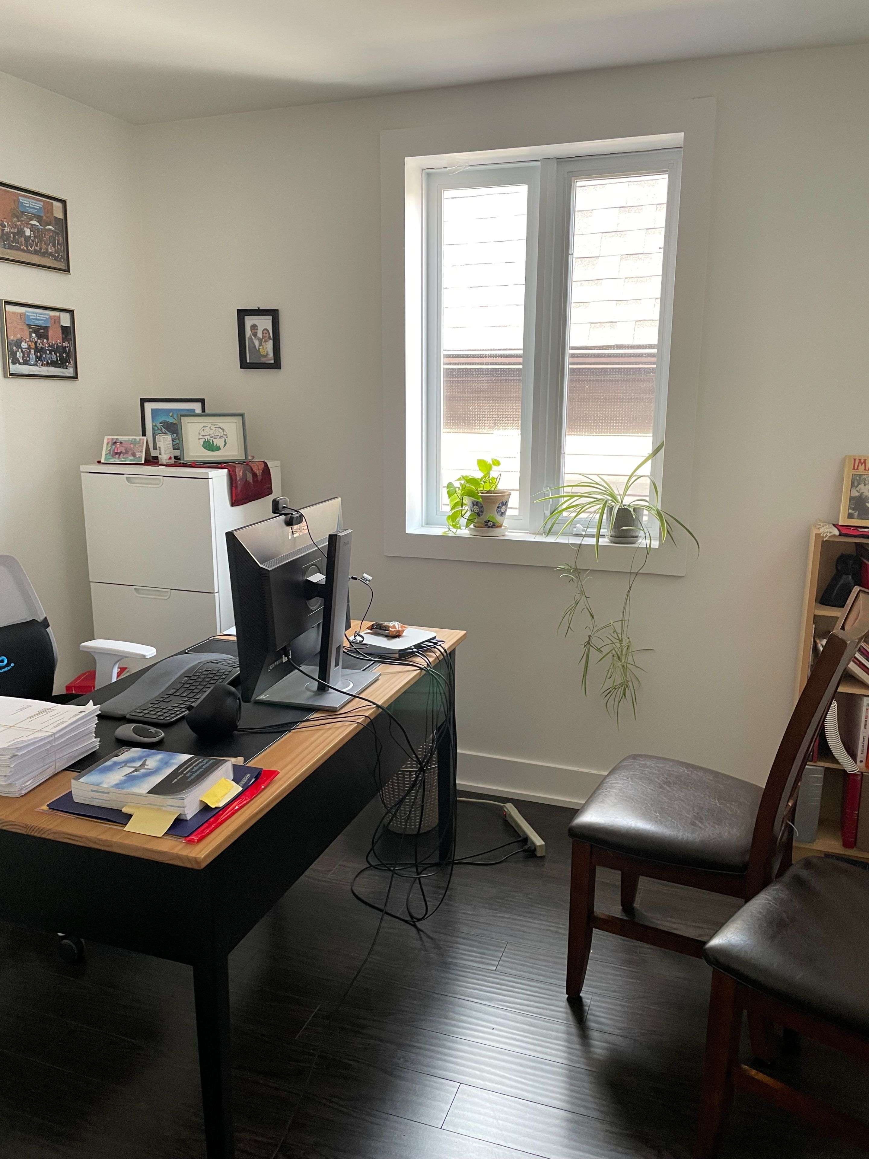 Toronto C03, ON M6C 1A6,596 St. Clair AVE W #Floor 2