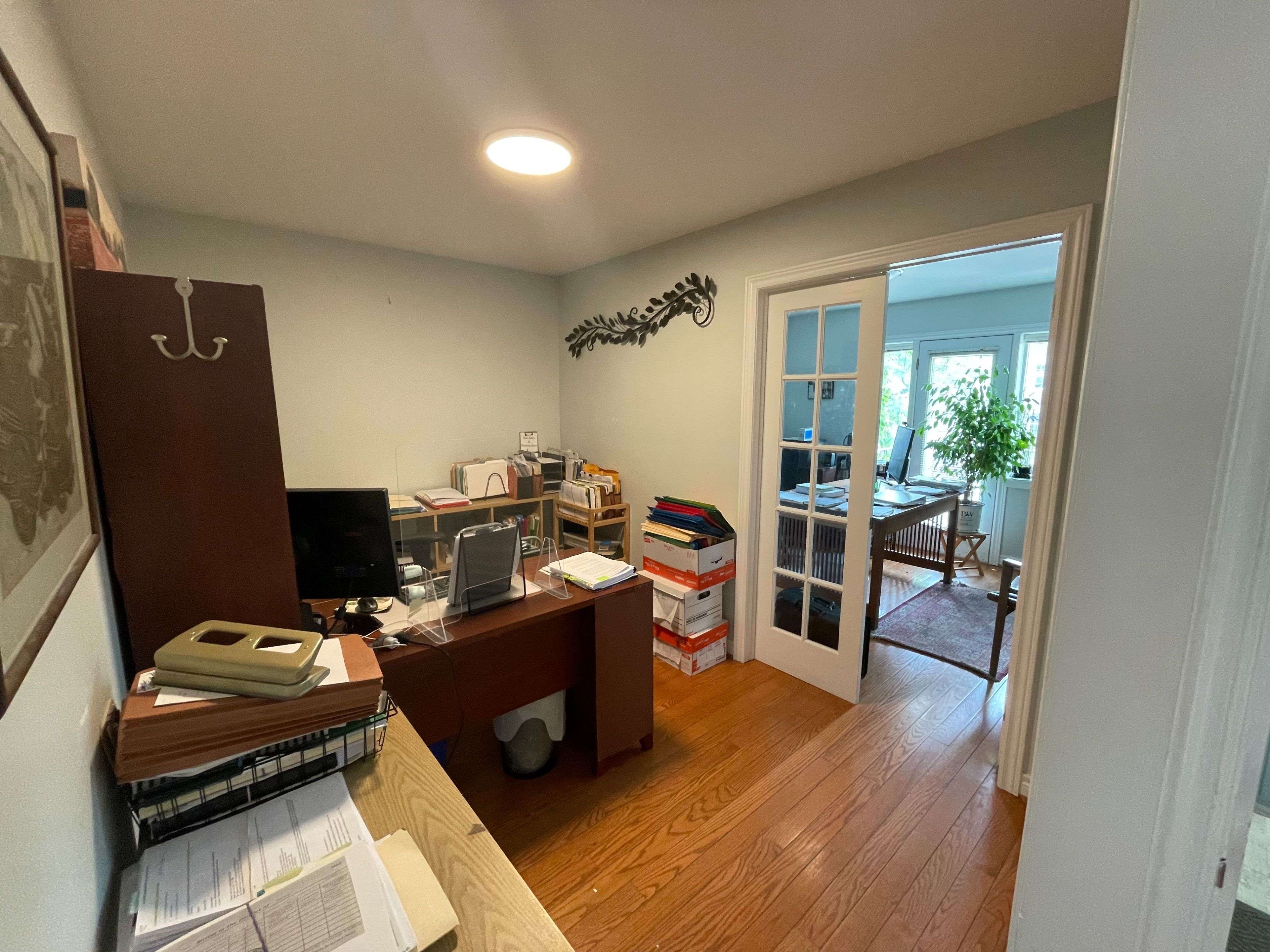 Toronto C03, ON M6C 1A6,596 St. Clair AVE W #Floor 2