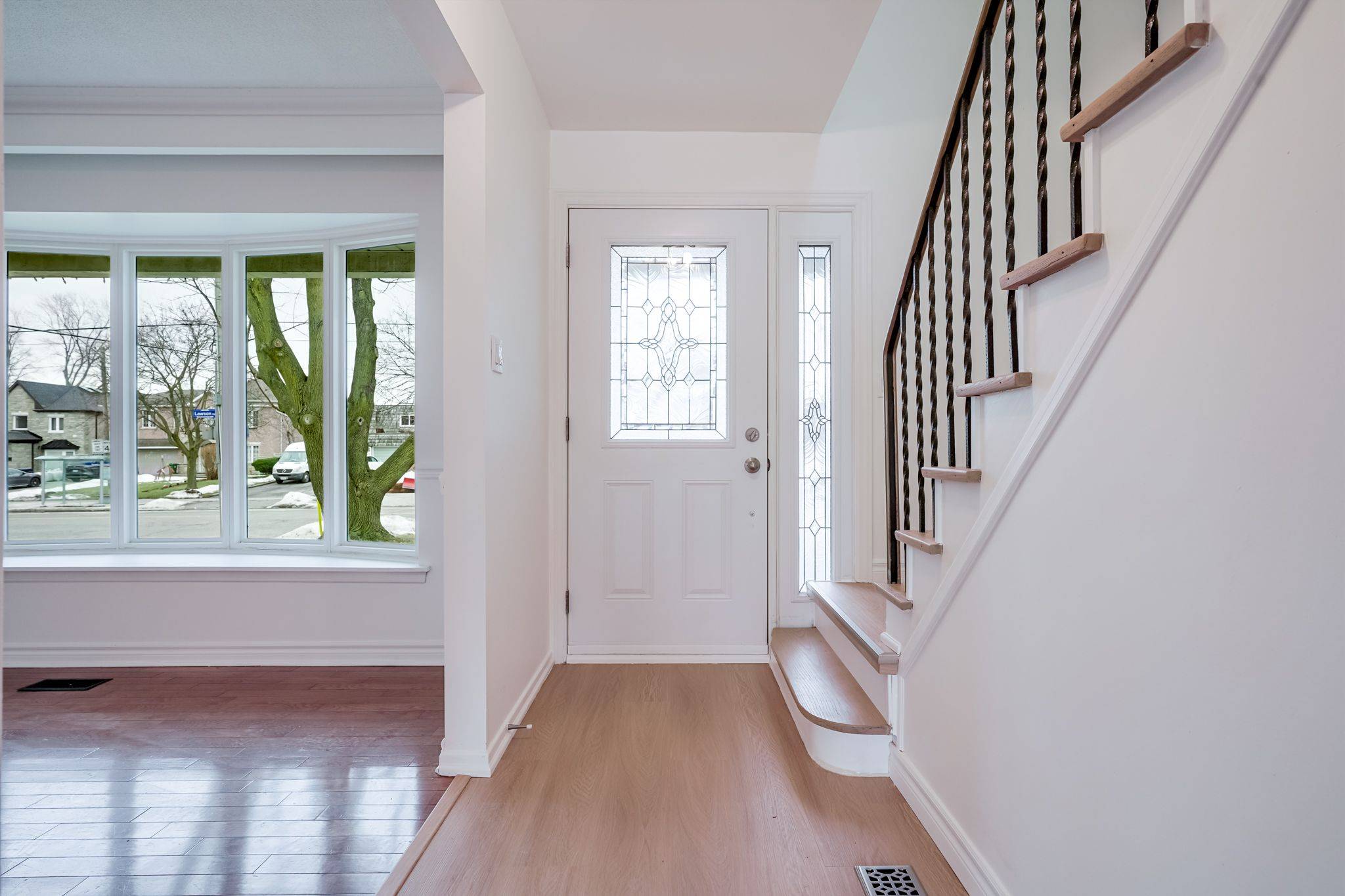 Toronto E10, ON M1C 2J9,358 Lawson RD