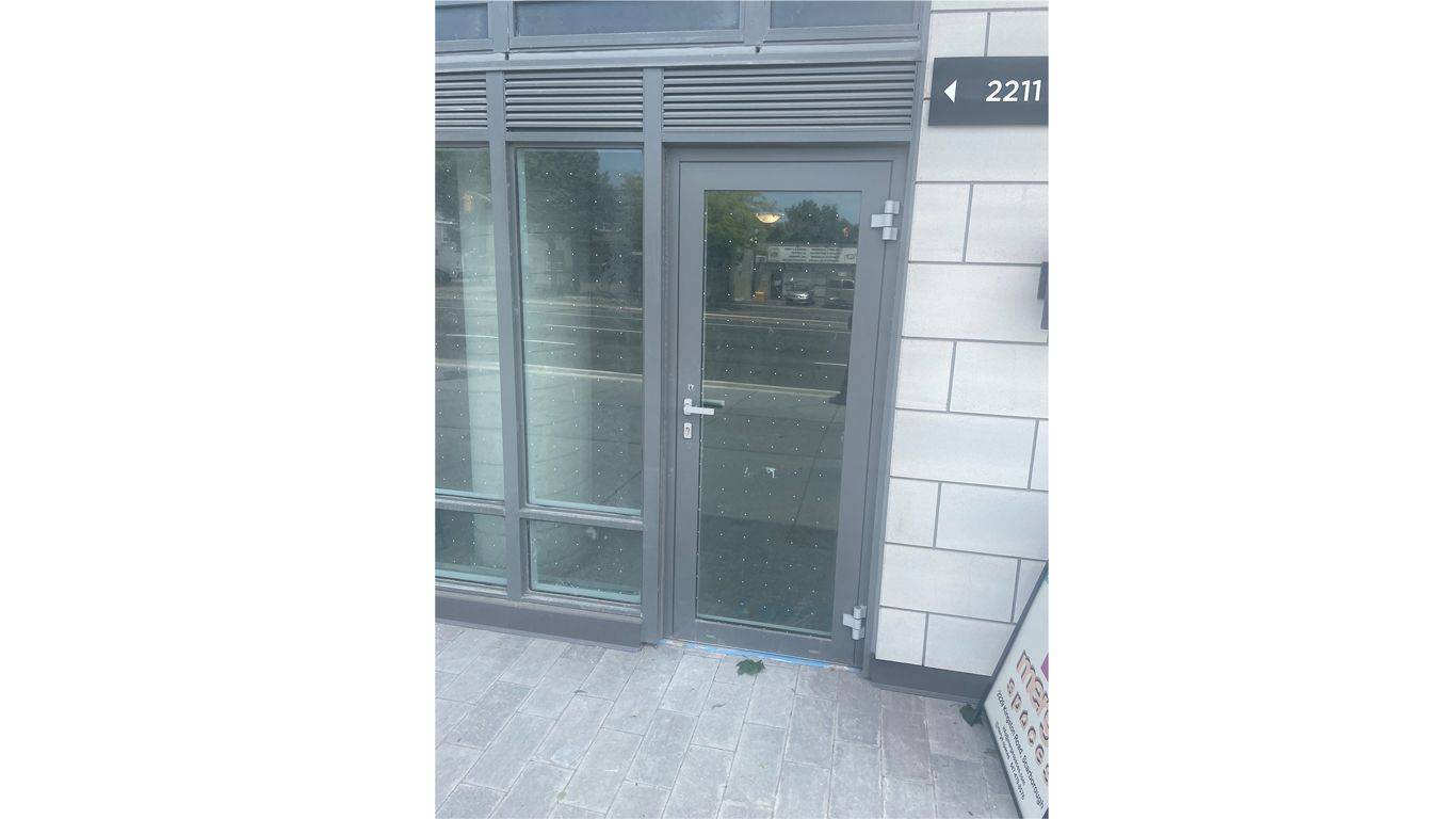 Toronto E06, ON M1N 1T7,2201 Kingston RD #2211