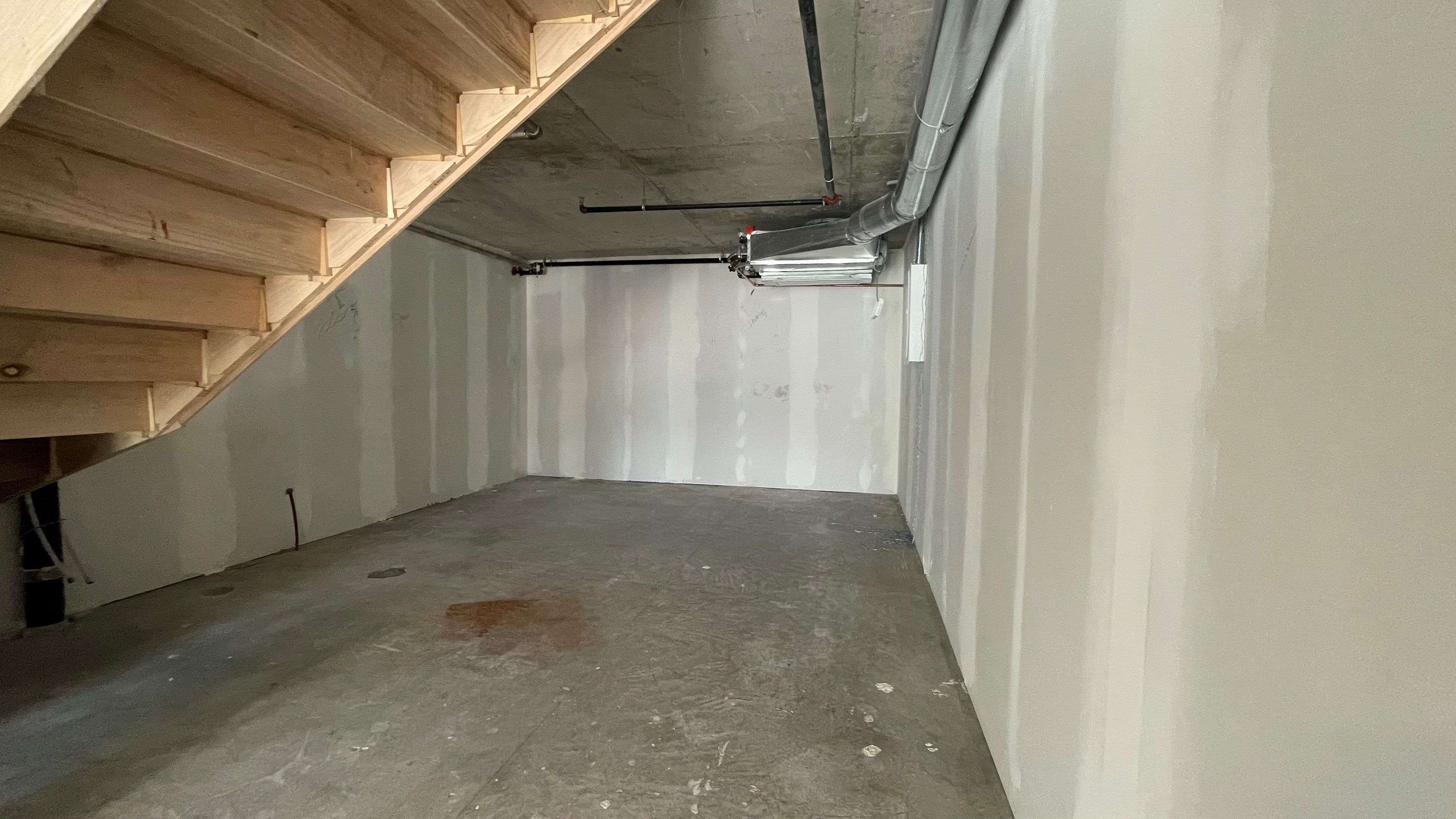 Toronto E06, ON M1N 1T7,2201 Kingston RD #2211