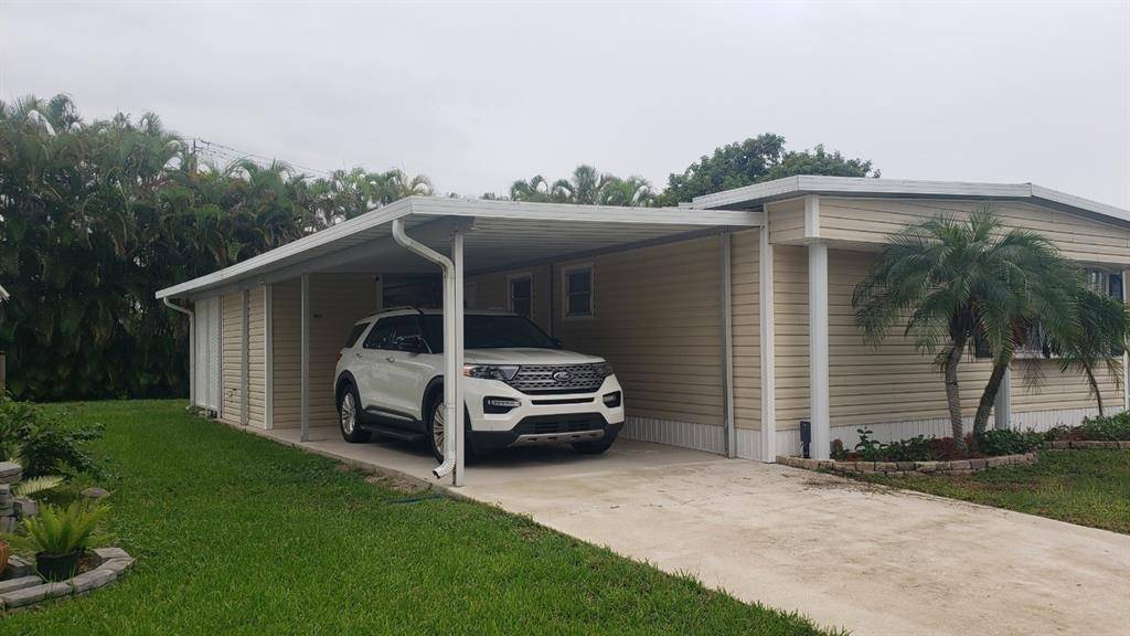 Boca Raton, FL 33433,8128 South St