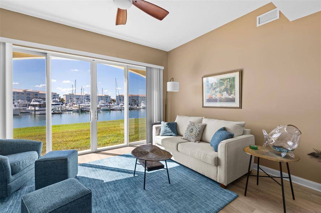 Fort Pierce, FL 34949,9 Harbour Isle Dr #102