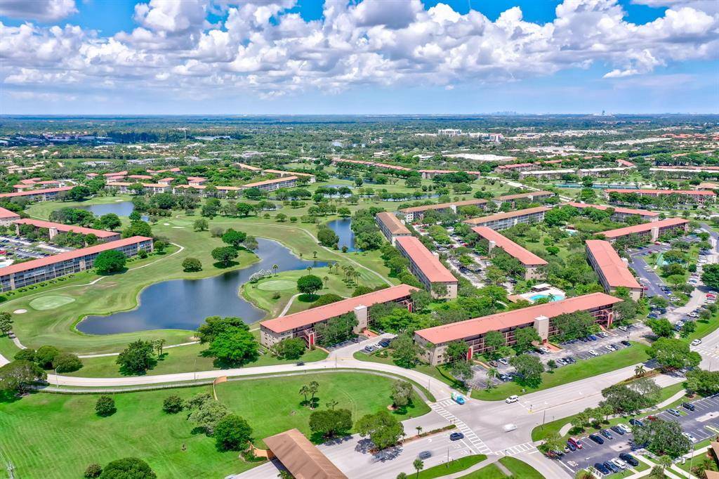 Pembroke Pines, FL 33027,300 SW 134th Way #204E