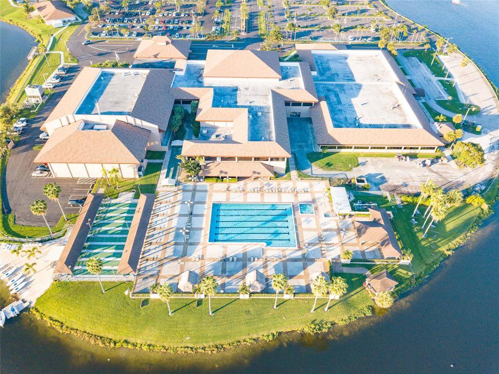 Pembroke Pines, FL 33027,300 SW 134th Way #204E