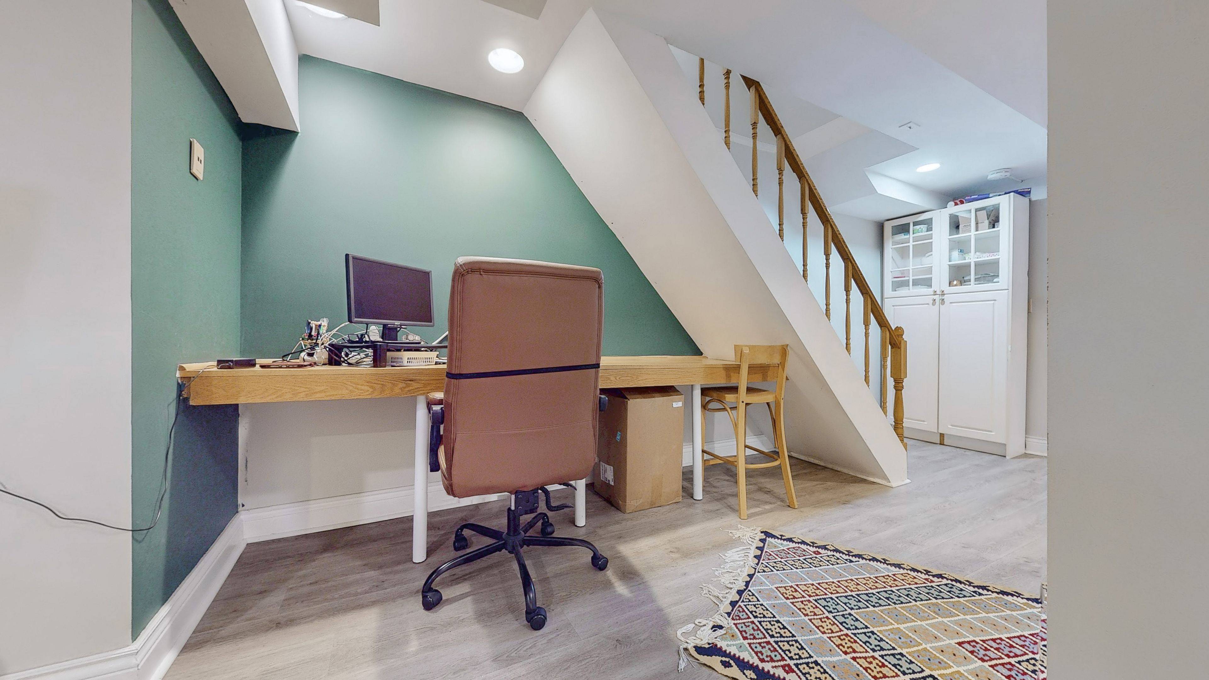 Markham, ON L3T 5J3,158 Holm CRES #bsmnt