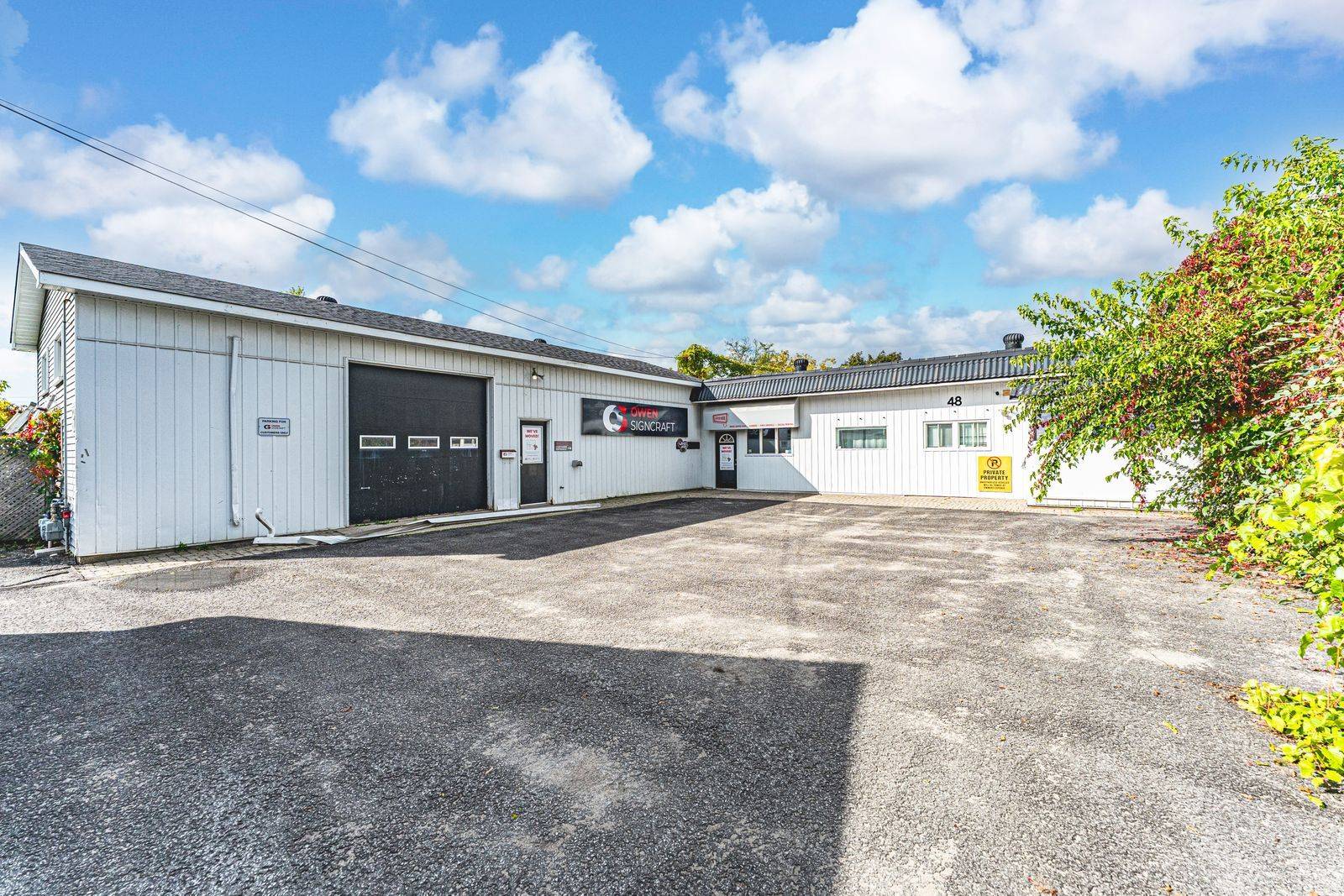 Barrie, ON L4N 3A4,48 Ellen ST #3