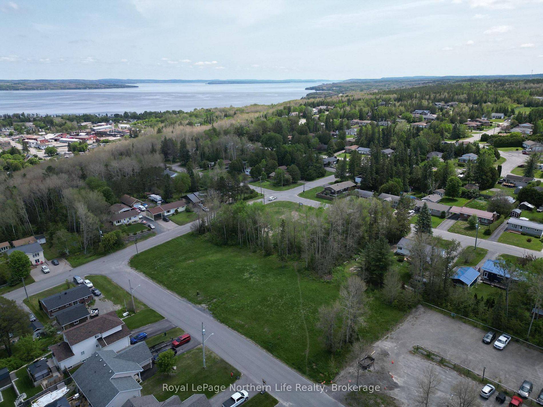 Temiskaming Shores, ON P0J 1P0,536 McCamus AVE