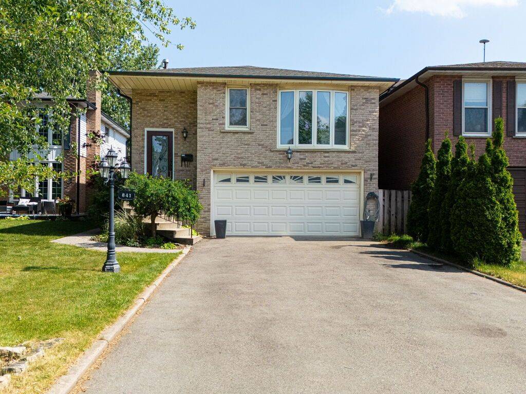 Milton, ON L9T 4K3,841 Coulson AVE
