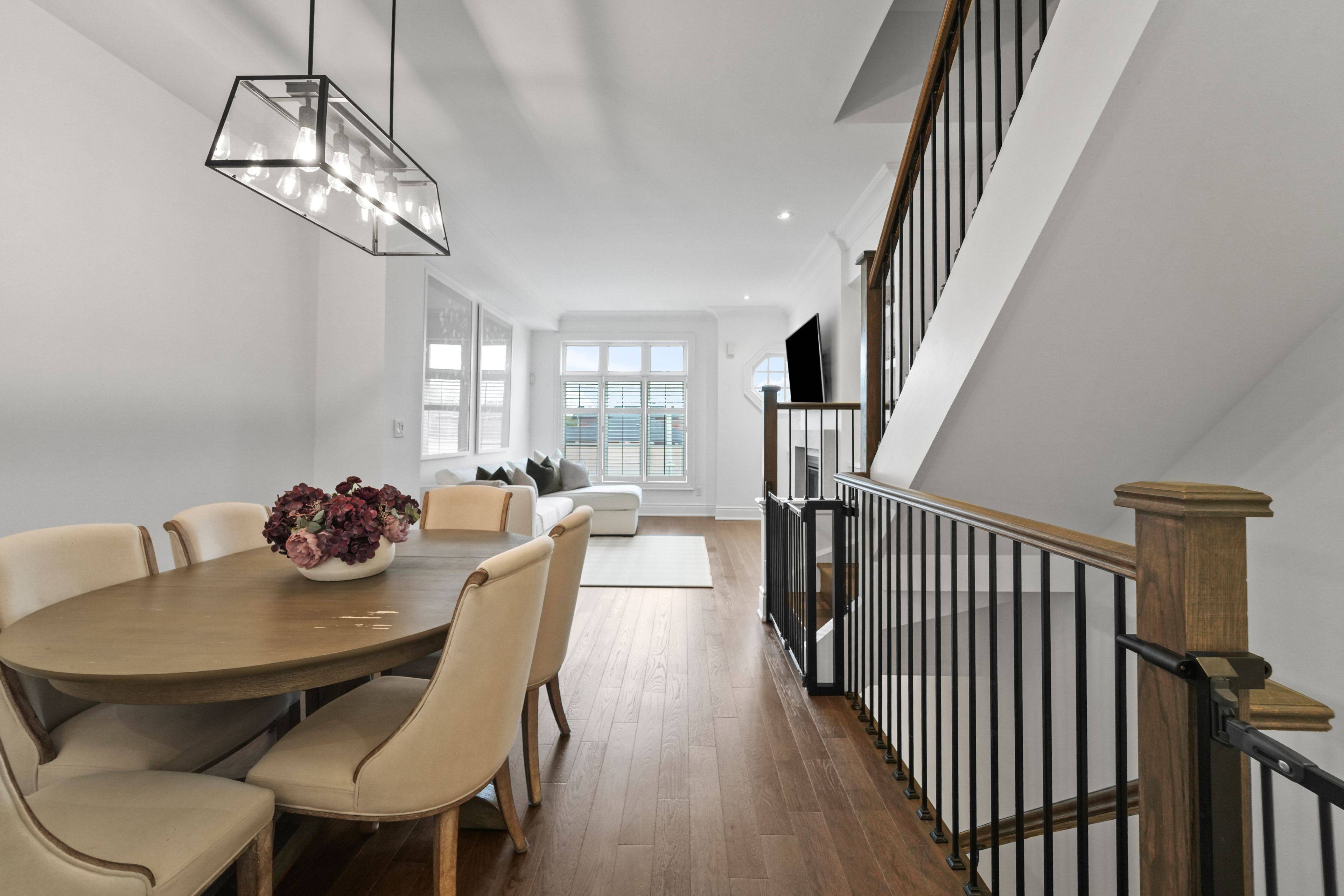 Oakville, ON L6H 0N3,2160 Trafalgar RD #2