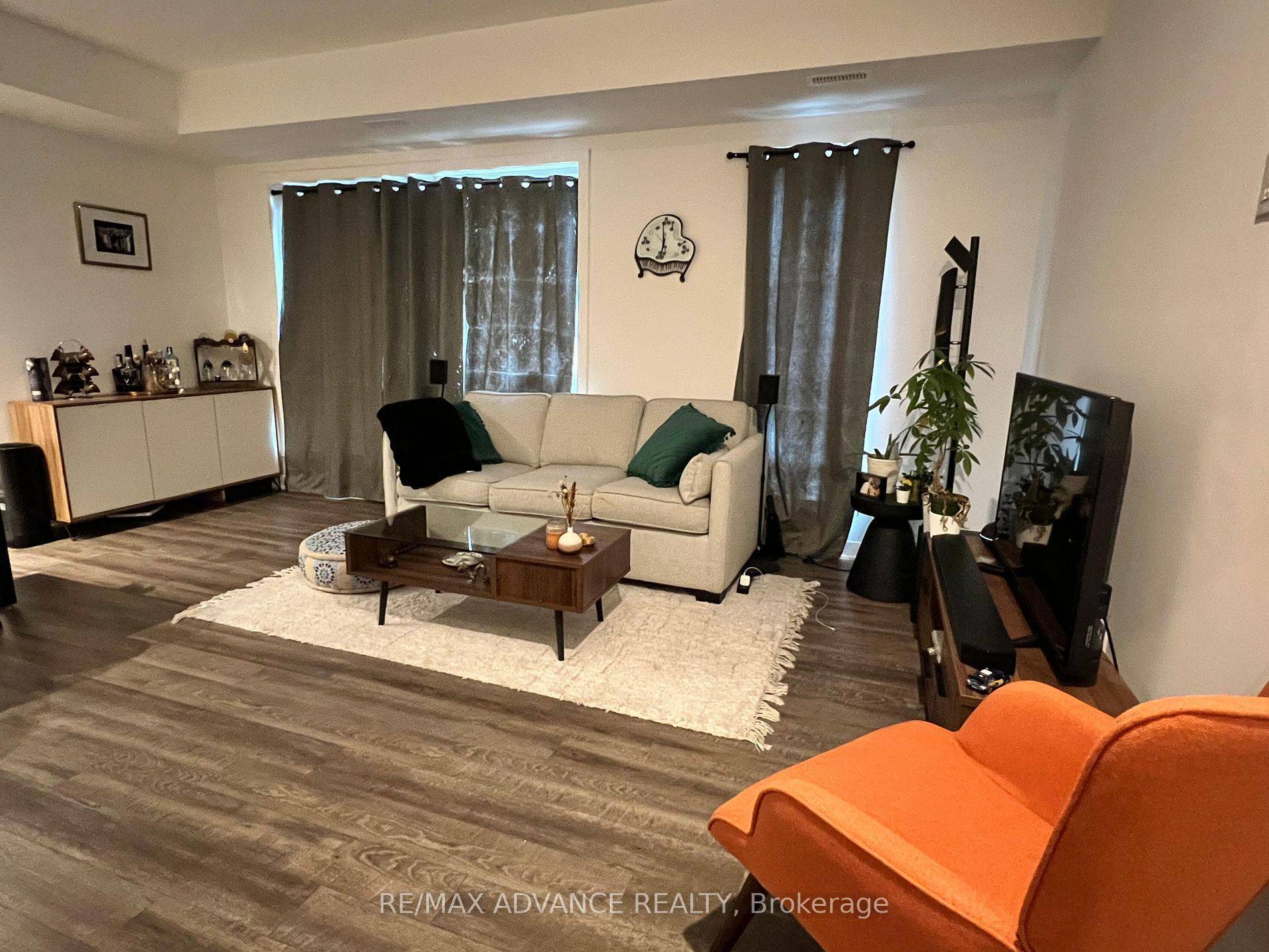 Toronto W03, ON M6N 0B5,10 Ed Clark GDNS #6